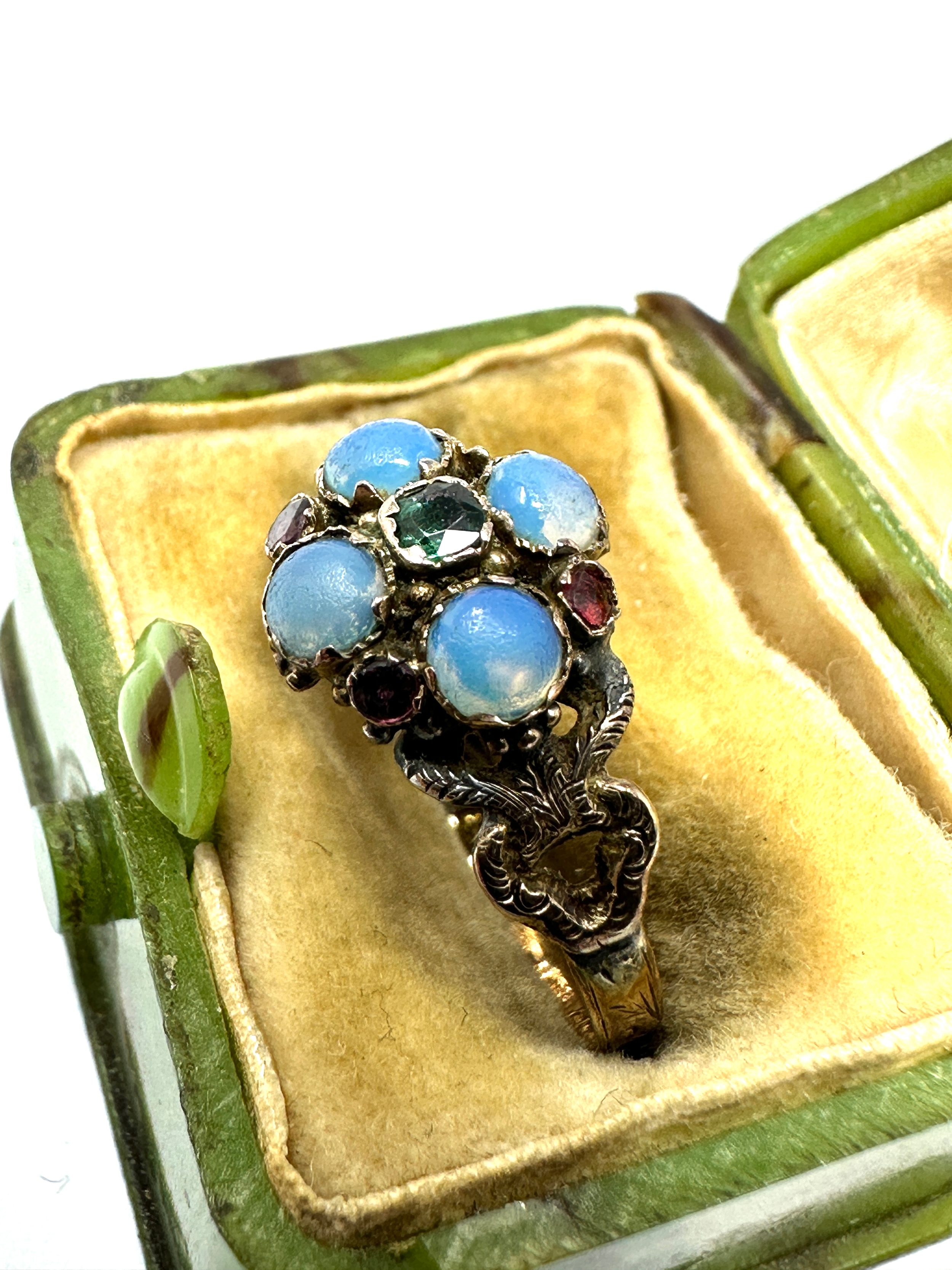 Antique 9ct gold opal ruby & emerald ring in antique bakelite ring box weight 1.6g - Image 2 of 5