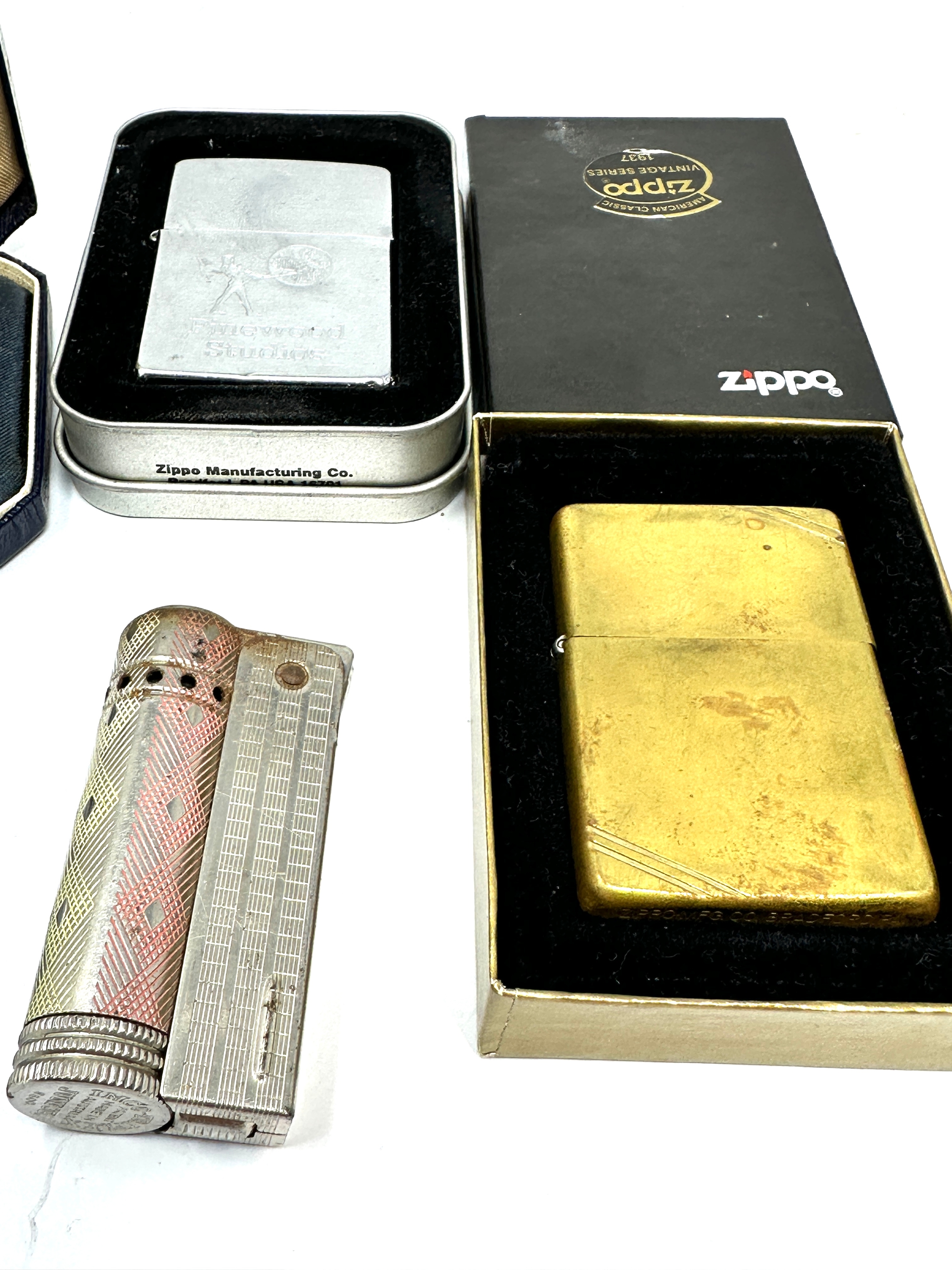 Collection of vintage cigarette lighters includes zippo etc - Image 4 of 4
