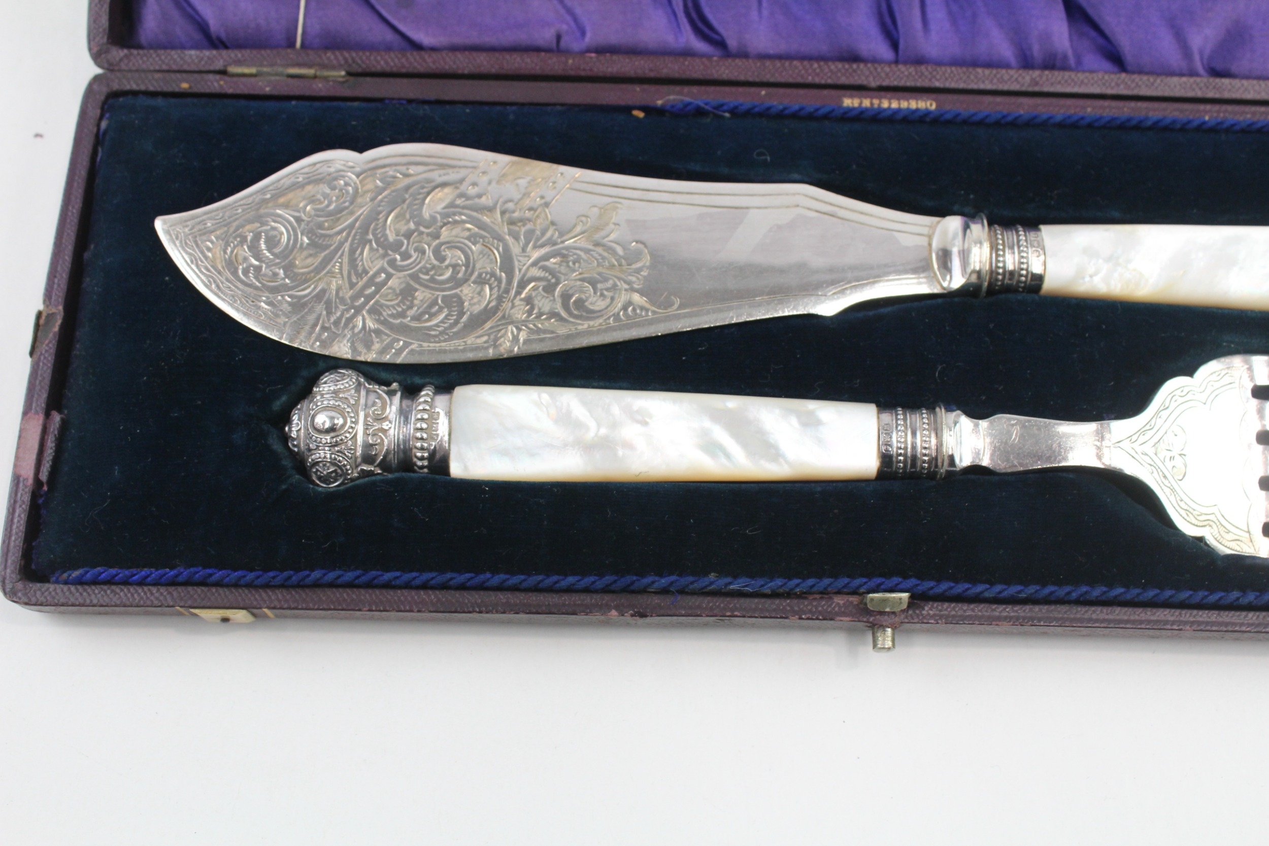 Vintage Cutlery Sets Mother of Pearl Fish Serving Spoons & Ivorine Steak Set x 2 - Image 3 of 8