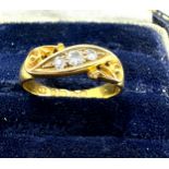 Antique 18ct gold diamond ring weight 2.6g