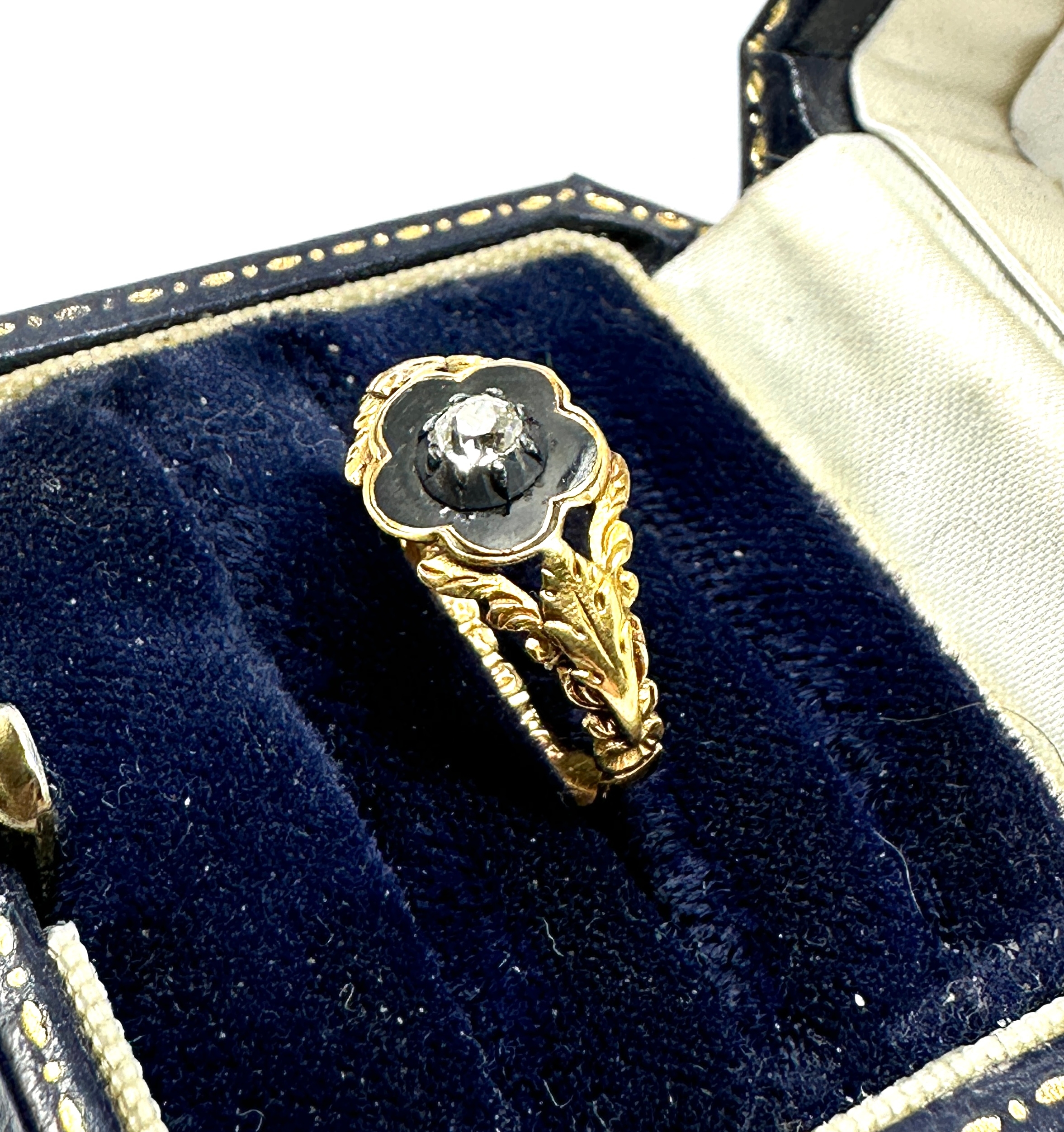 Fine Georgian 18ct gold black enamel & diamond mourning ring full georgian london gold hallmarks - Image 2 of 5