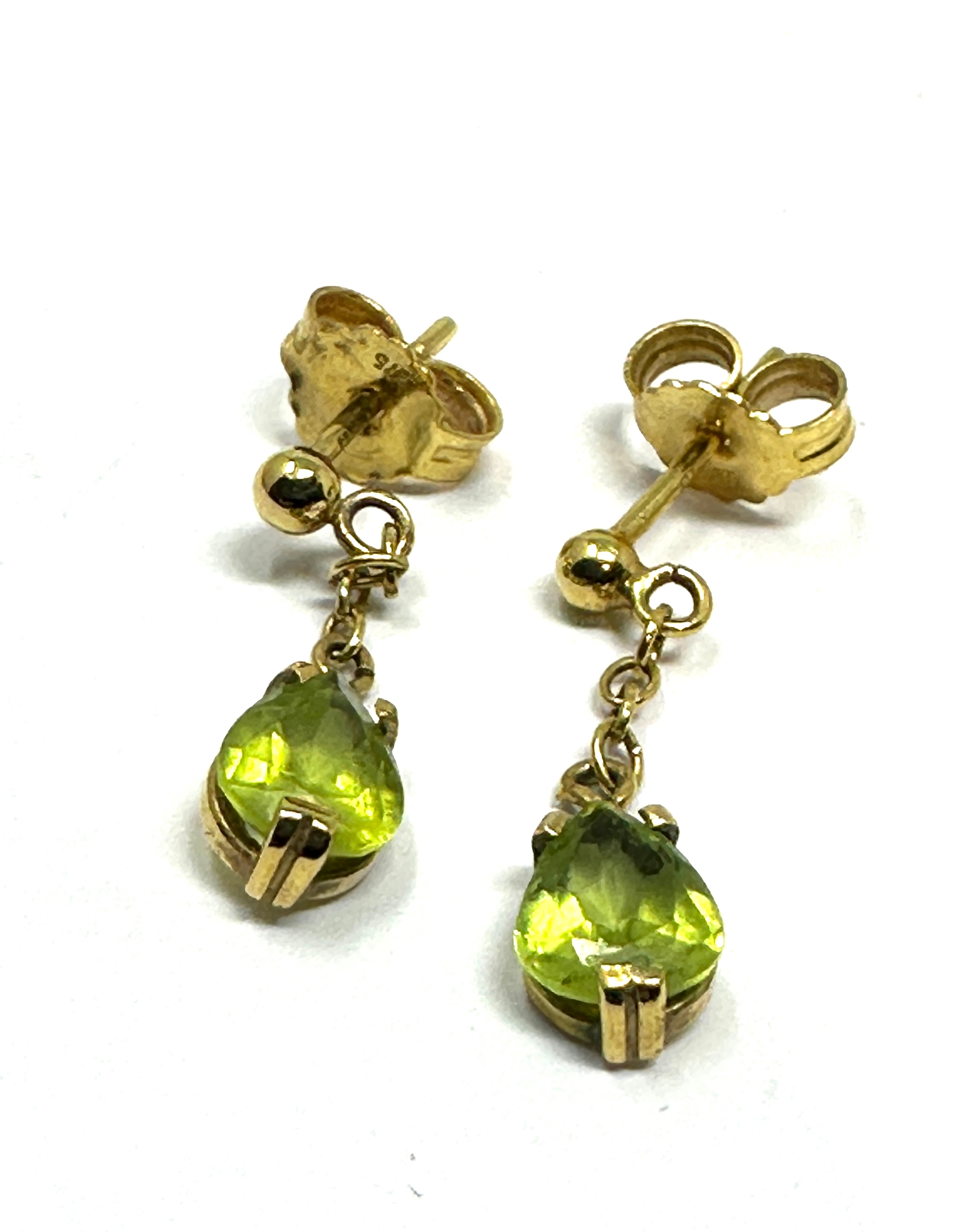pct gold peridot earrings measure approx 2cm drop weight 1.3g - Image 2 of 3