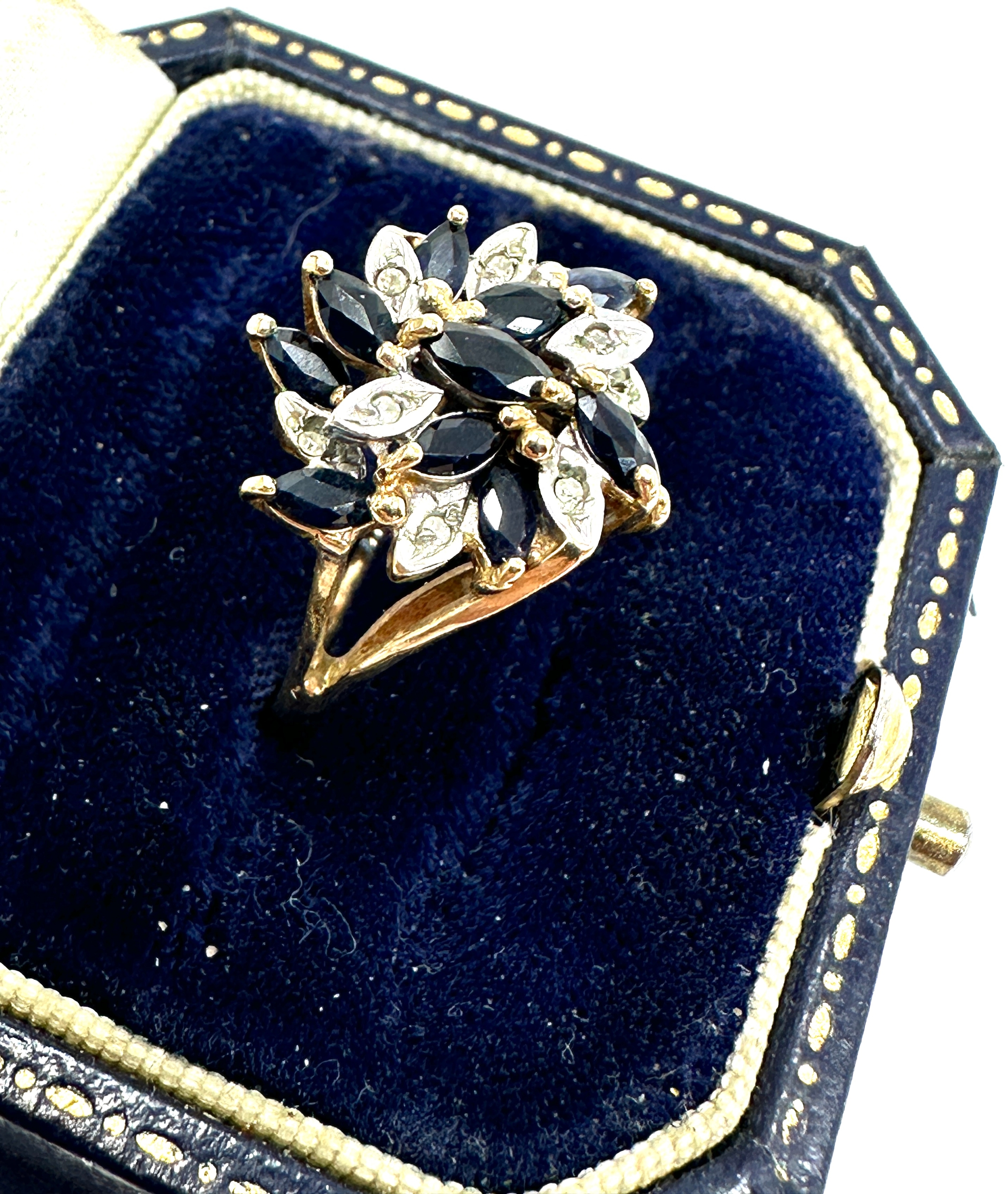 9ct gold sapphire & diamond ring weight 3.2g - Image 2 of 4