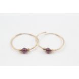 9ct gold garnet single bead round full hoop earrings (0.5g)