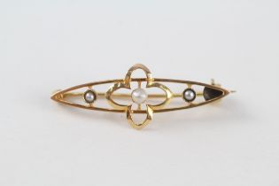 9ct gold vintage pearl brooch (1.6g)