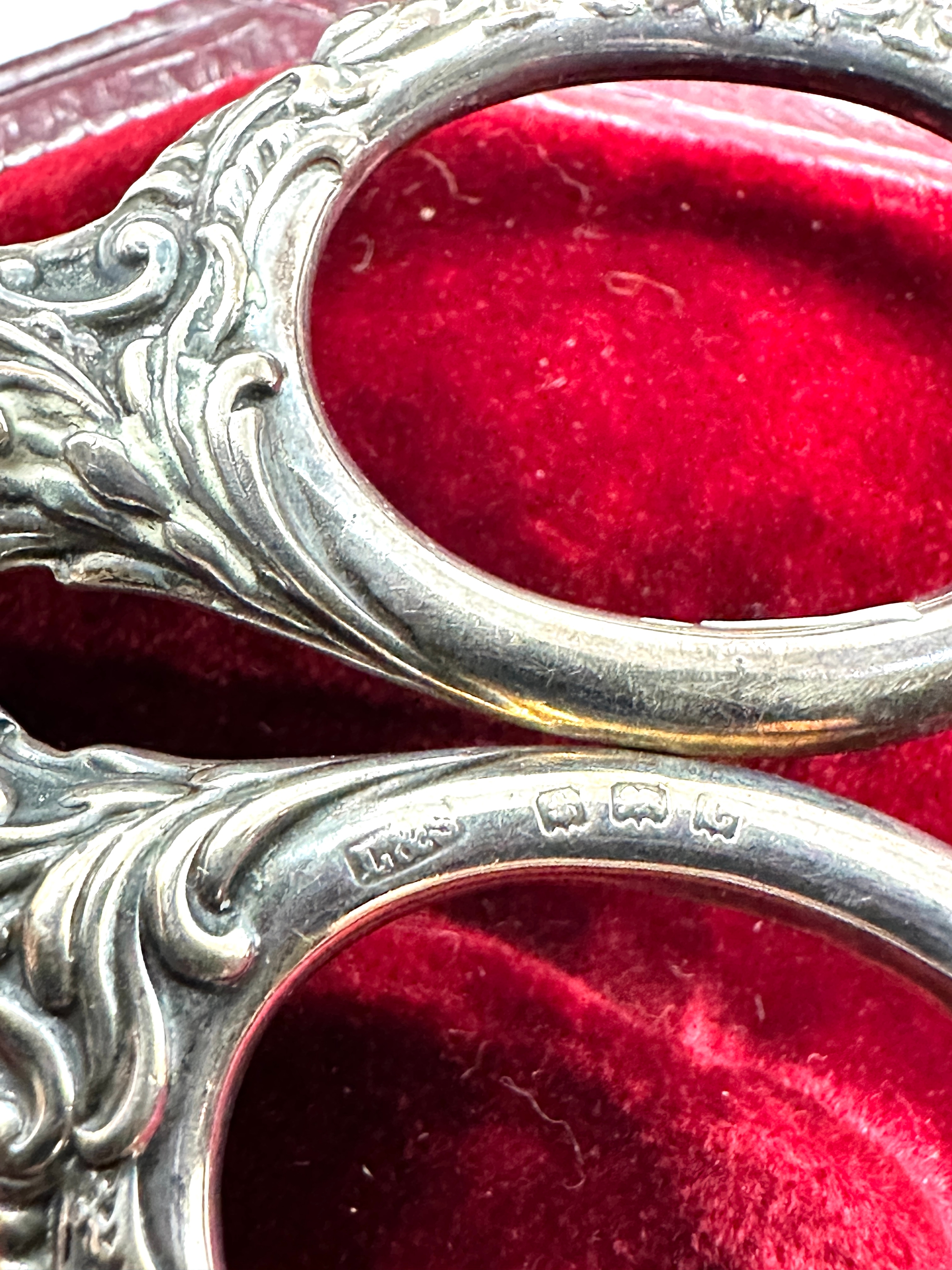 Fine large set of antique silver handle scissors original boxed by Lunds of London - Image 6 of 8