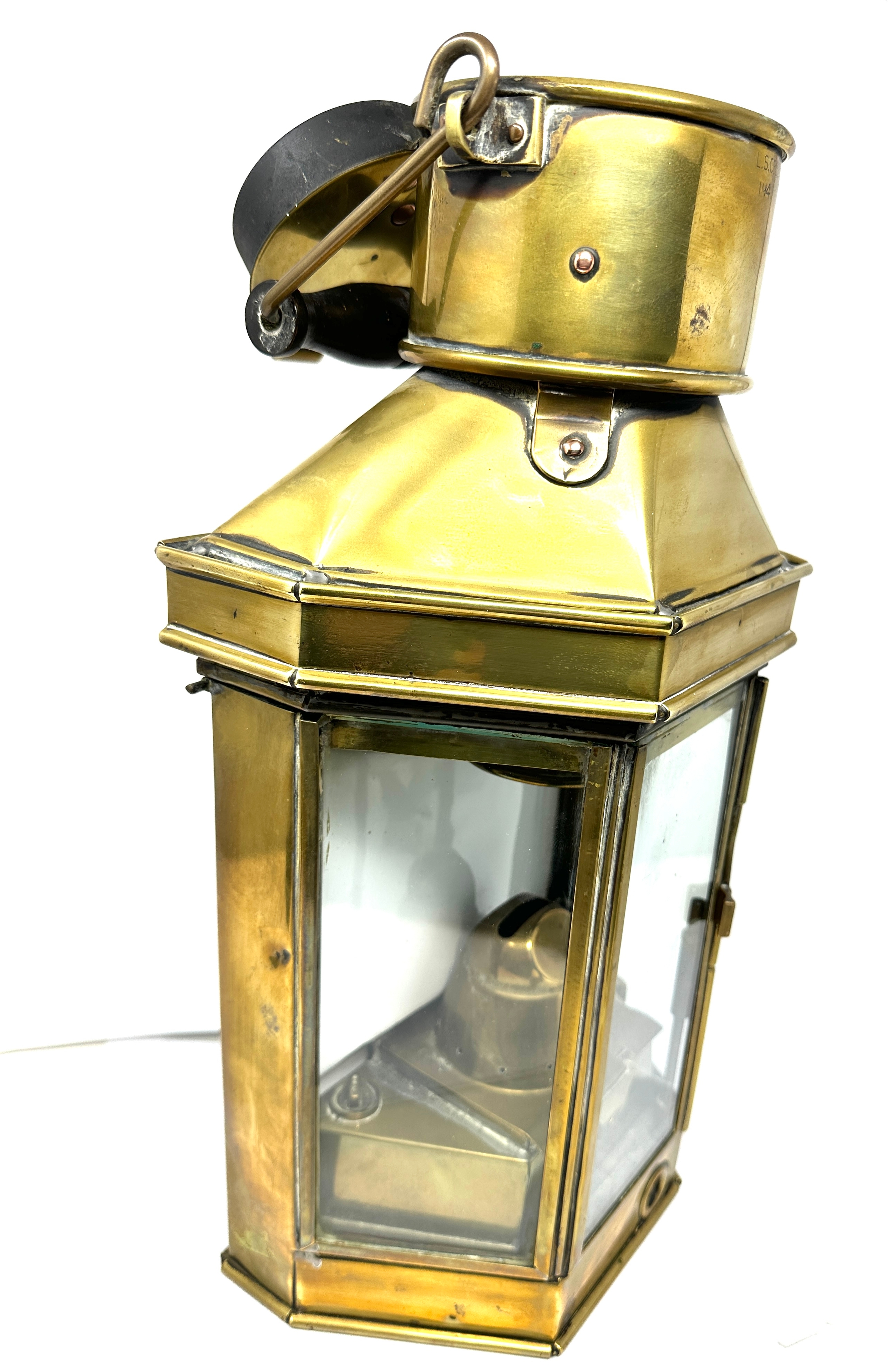 Large Circa 1941 Brass Lantern Named L.S.Co Ltd 1941 measures approx 41cm tall - Image 5 of 9