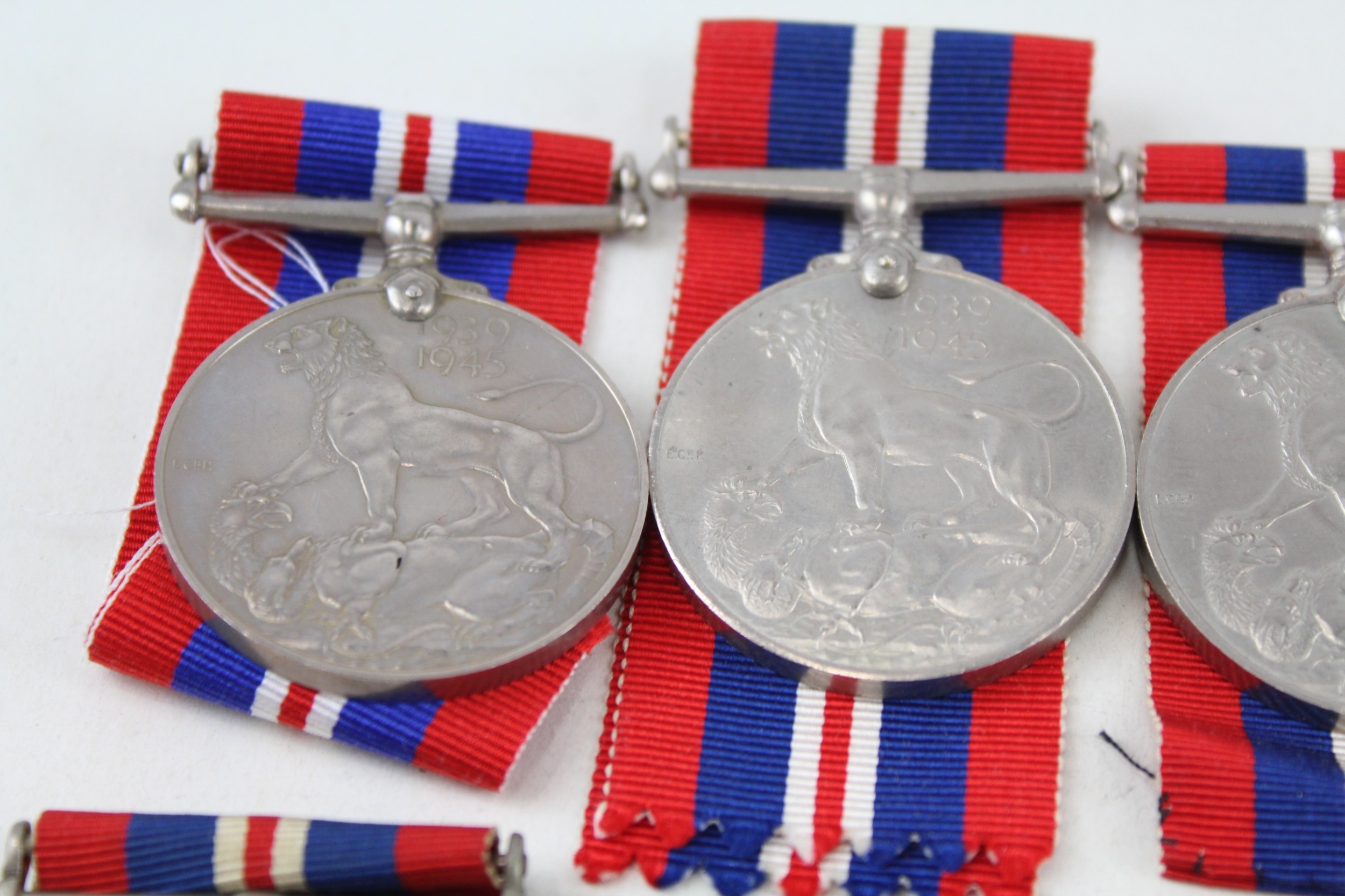 WW2 War Medals & Ribbons x 10 - Image 2 of 5