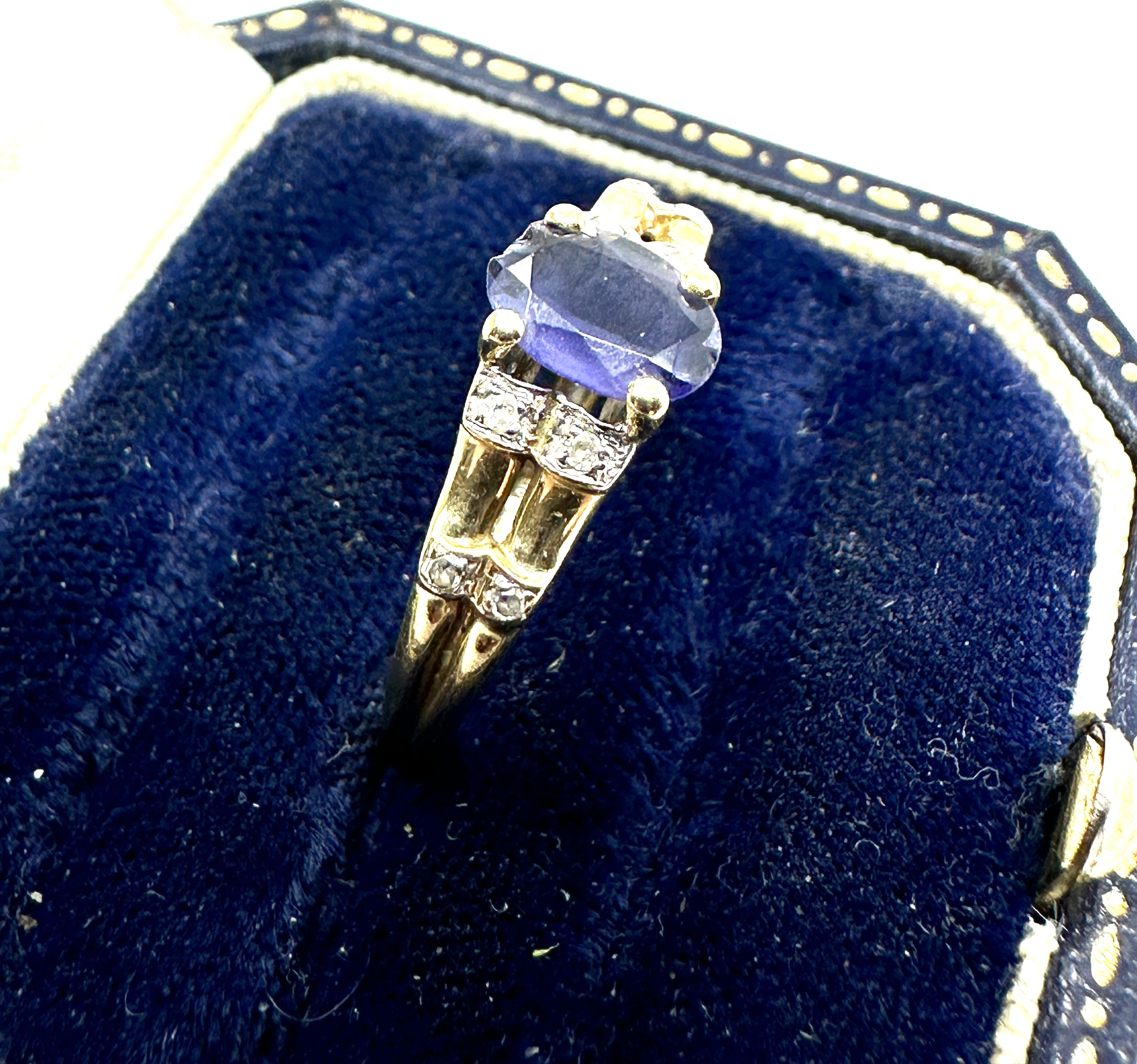 9ct gold tanzanite & diamond ring weight 2.3g - Image 2 of 3