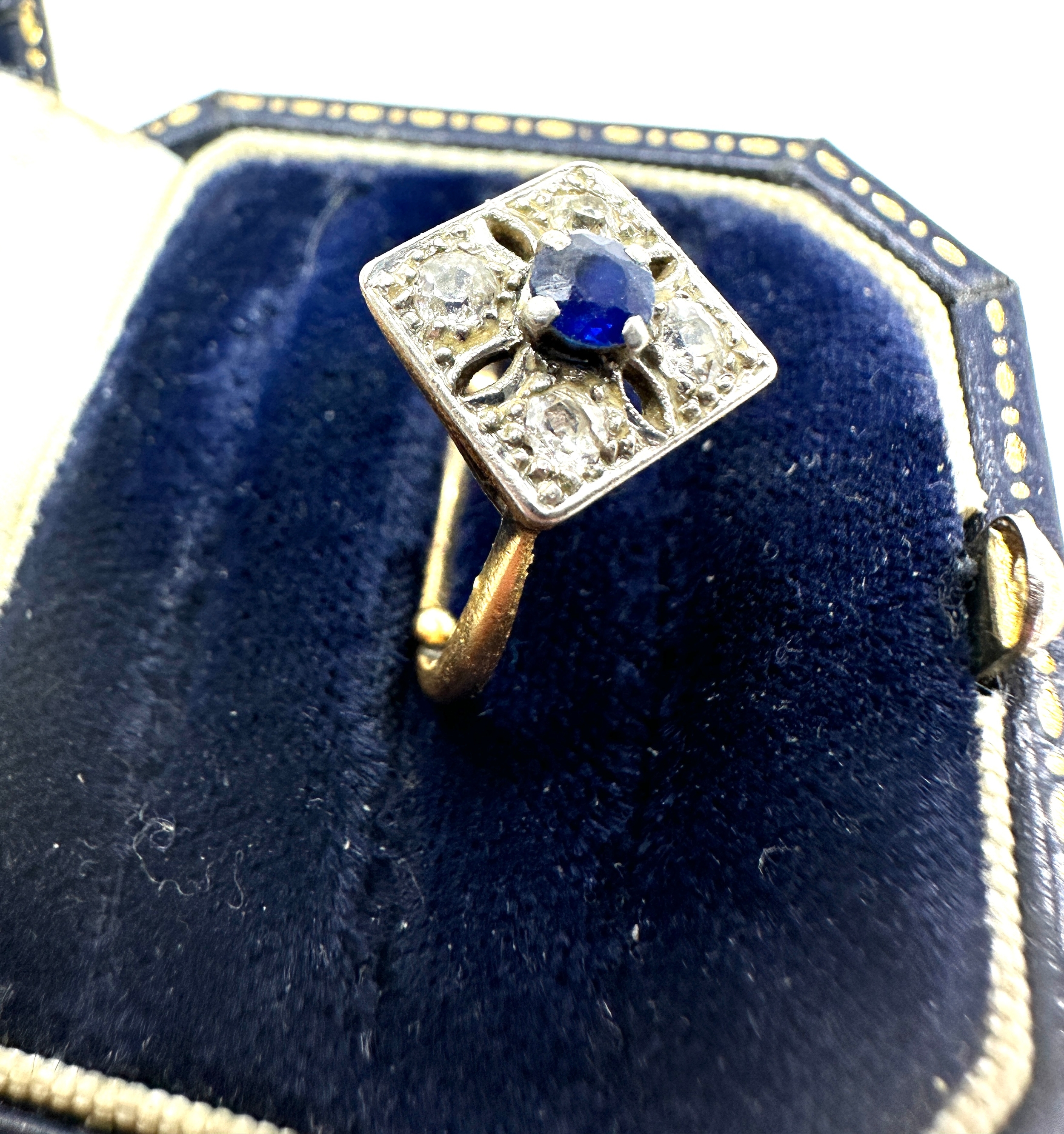 art deco 18ct gold sapphire & diamond ring weight 2.9g - Image 2 of 4