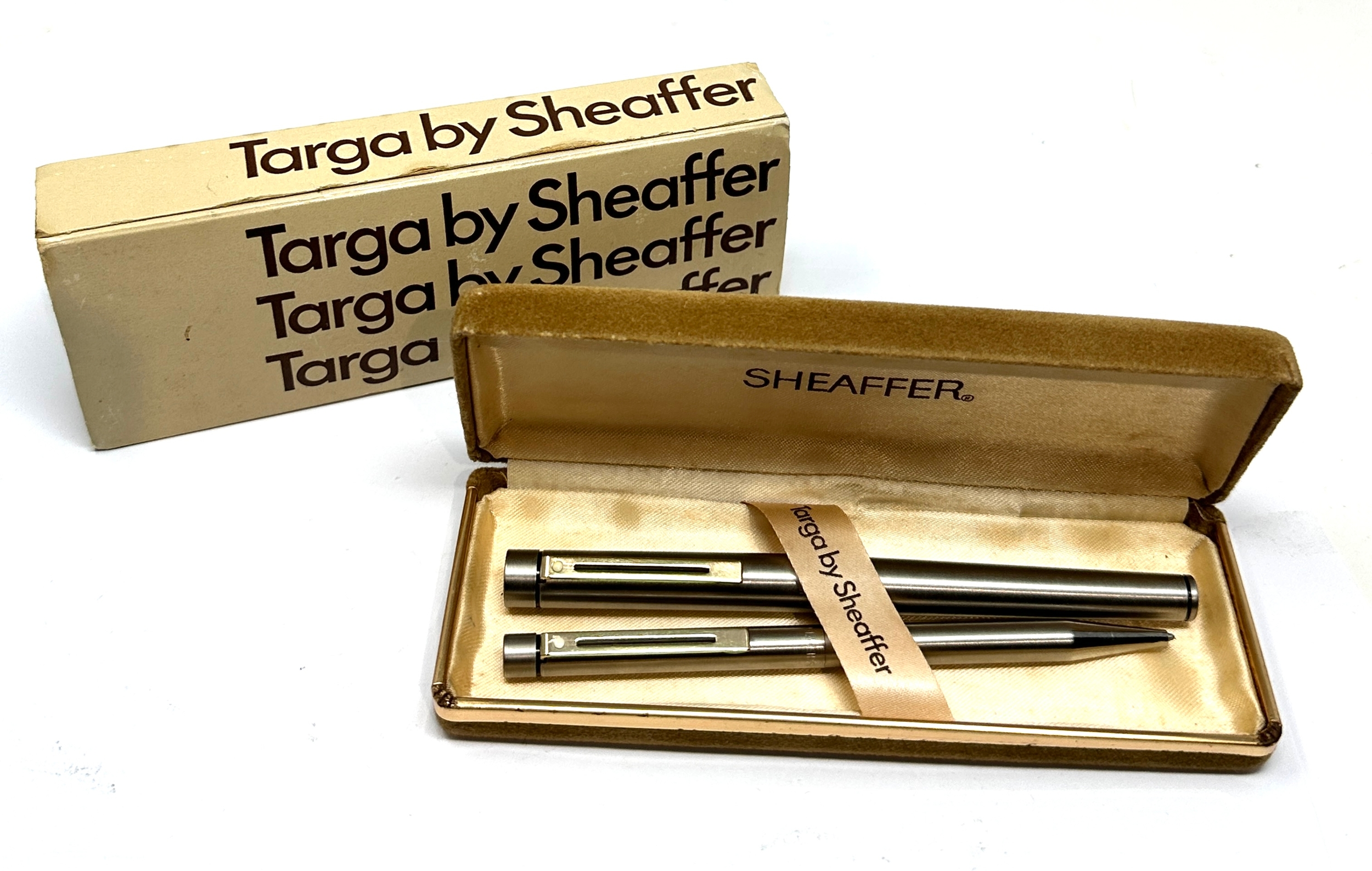 Sheaffer Targa 1005 Ballpoint & Fountain Pen 14ct gold fountain pen