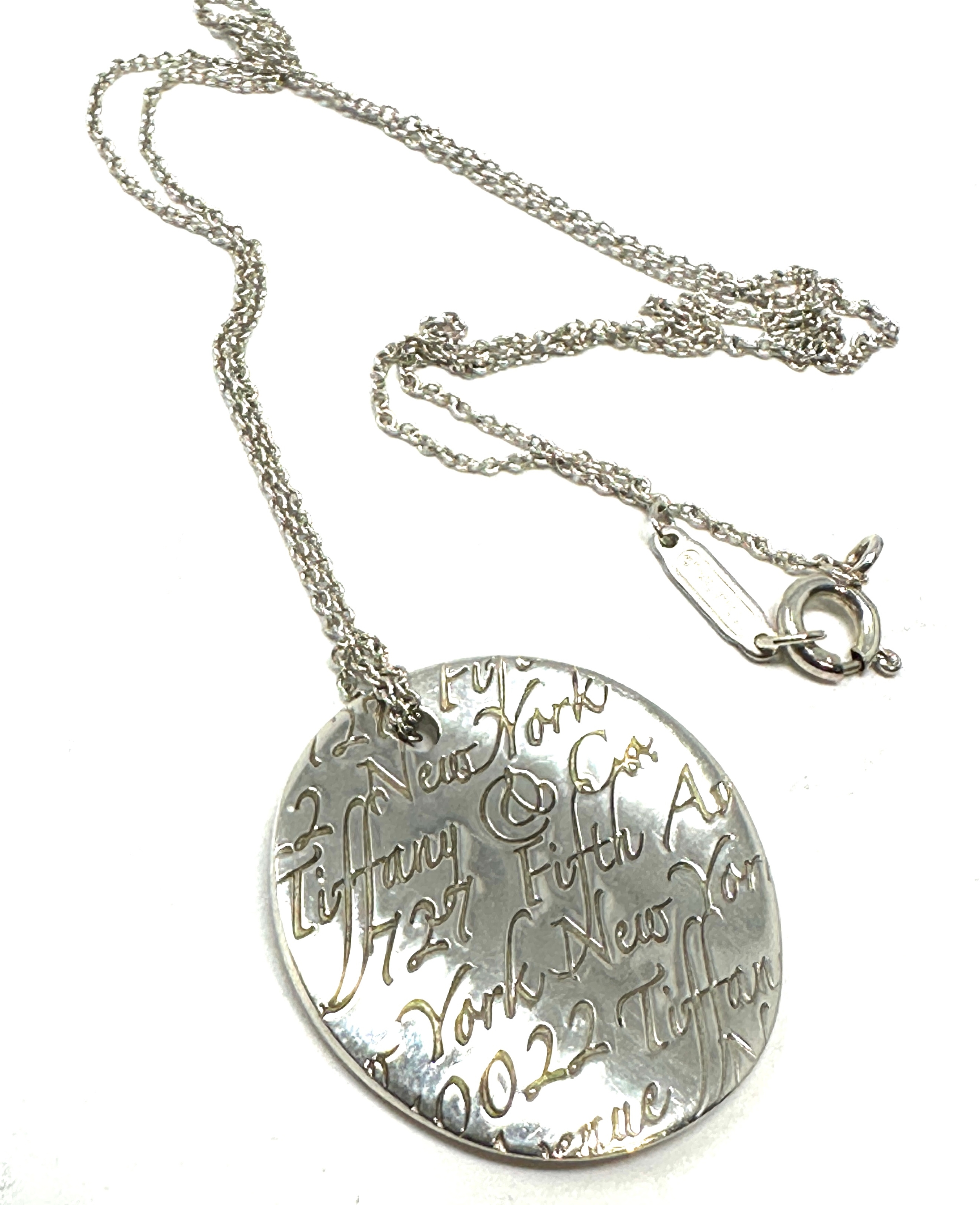 TIFFANY & CO. Notes Round Pendant Necklace