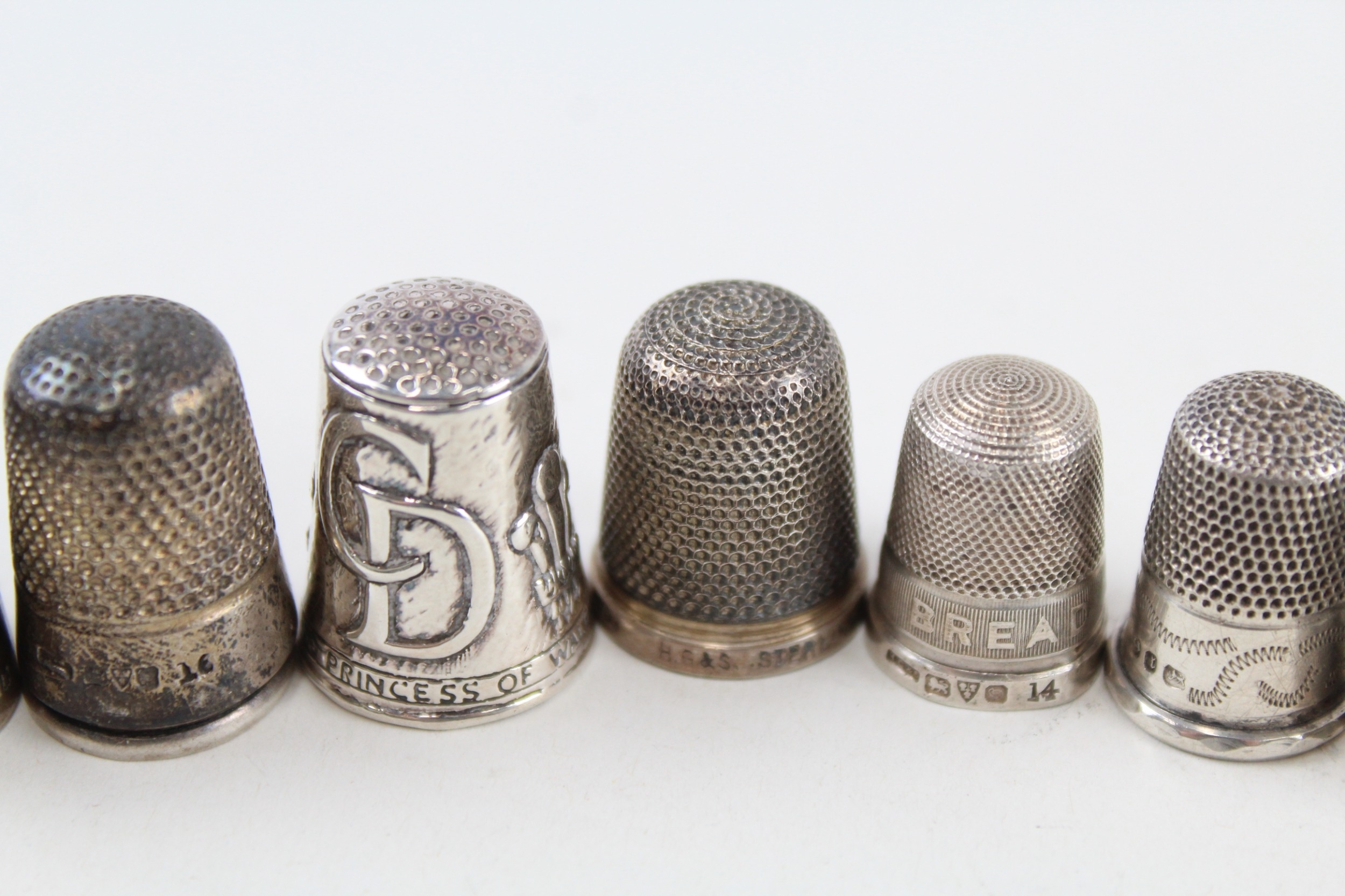 8 x .925 sterling thimbles - Image 3 of 4
