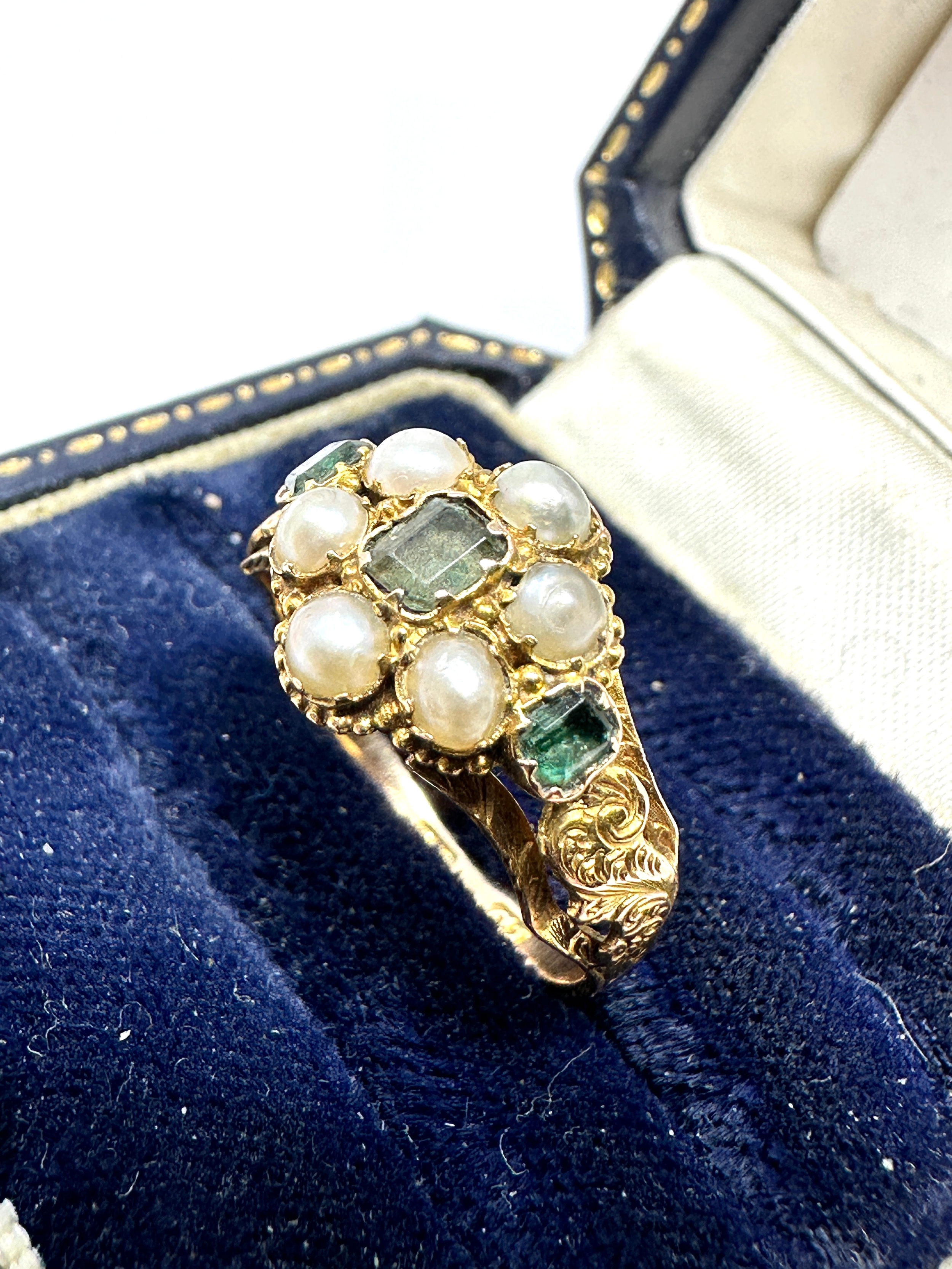 19th century 14ct gold emerald & seed-pearl ring hallmarked 14 ct weight 2.5g - Image 3 of 4