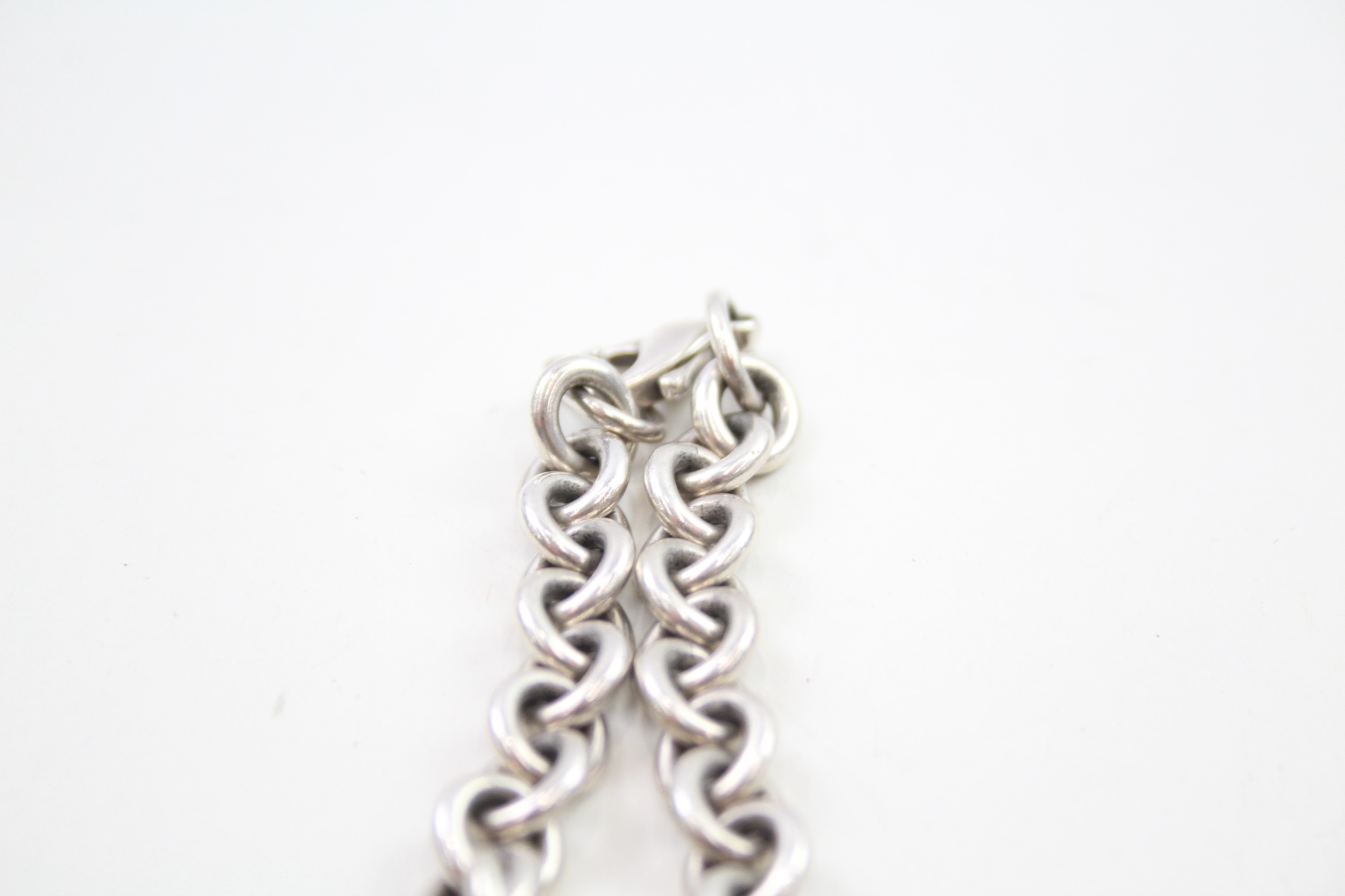 A silver bracelet by Tiffany and Co (26g) - Image 5 of 5