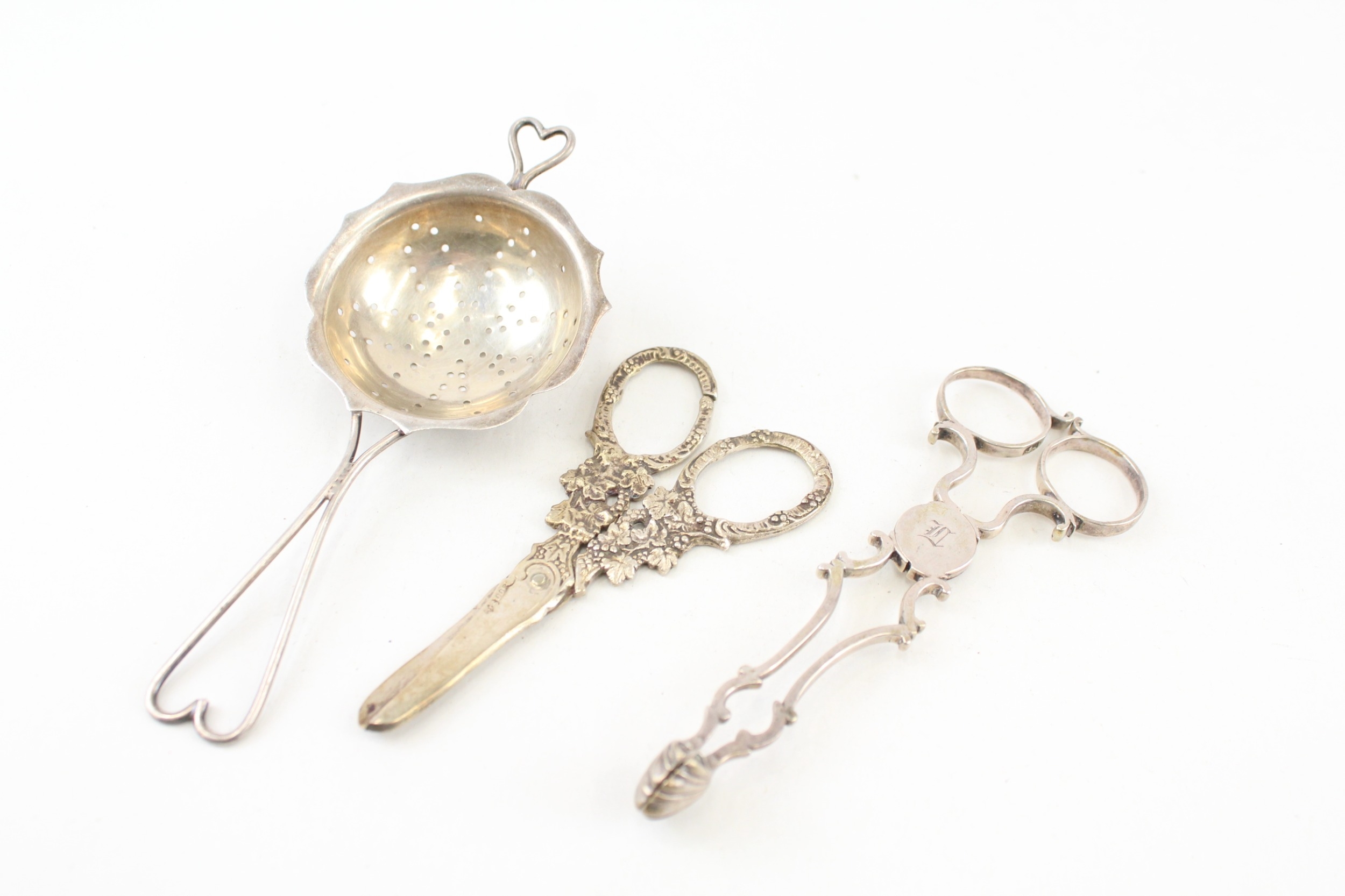 3 x .925 sterling sifter spoon, scissors & sugar nips