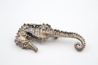 A silver cast seahorse brooch by Flora Danica, Denmark (7g)