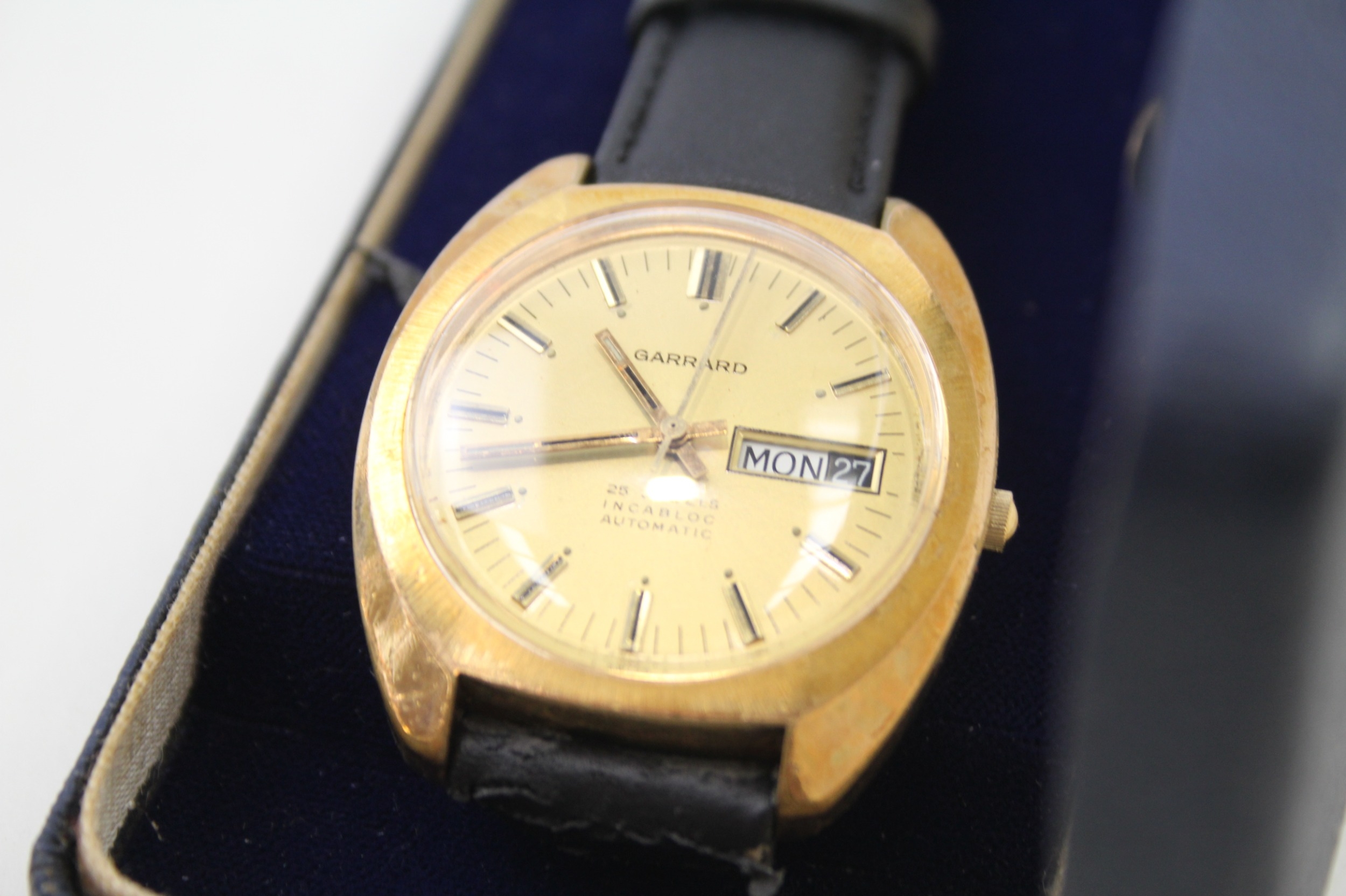 Mens Garrard Gold Tone Wristwatch Automatic WORKING - Image 3 of 7