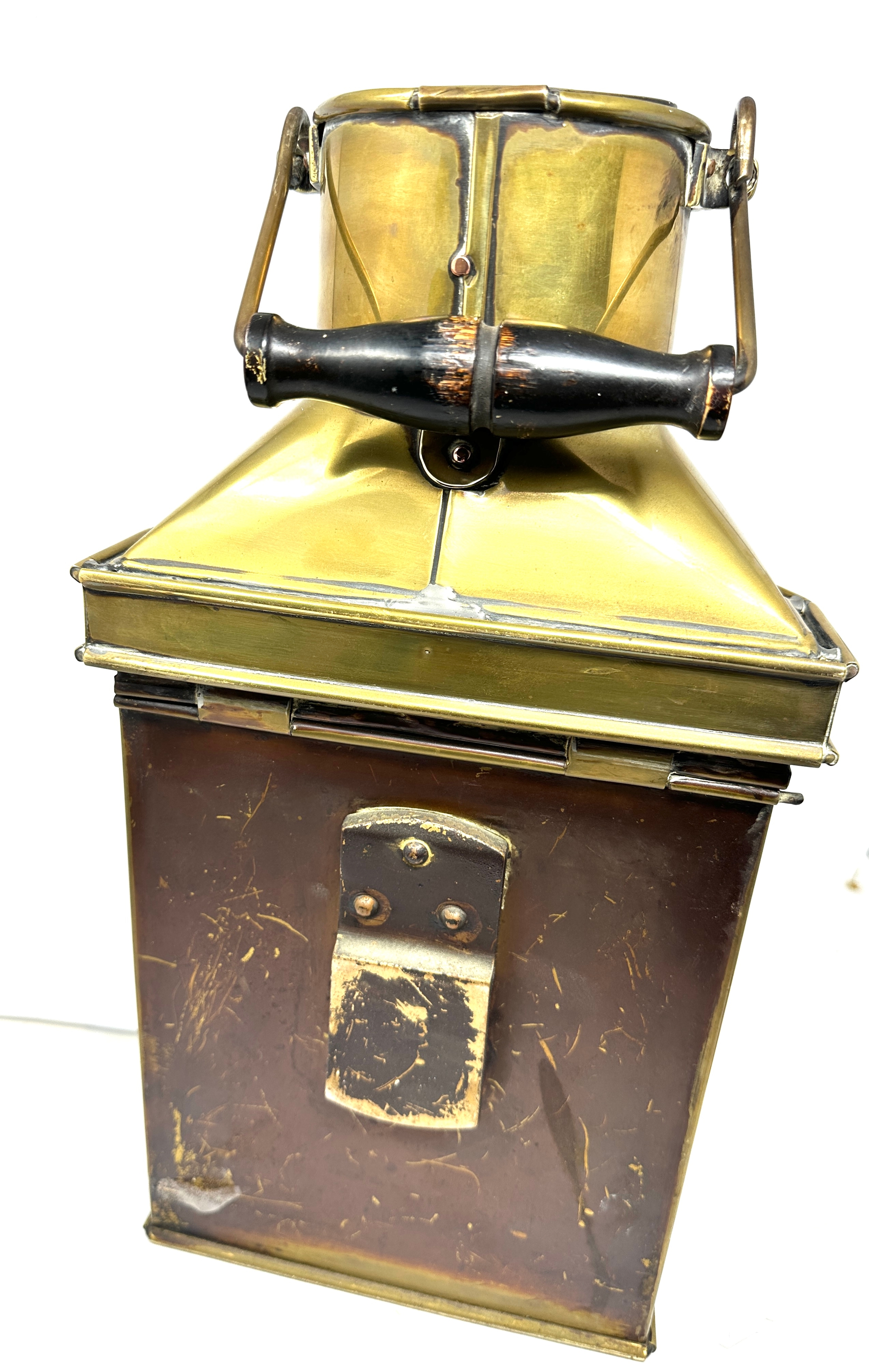 Large Circa 1941 Brass Lantern Named L.S.Co Ltd 1941 measures approx 41cm tall - Image 6 of 9