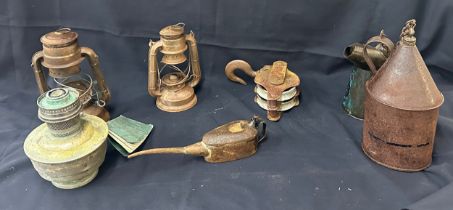 Selection of vintage metal ware to include brass, tilly lamps etc