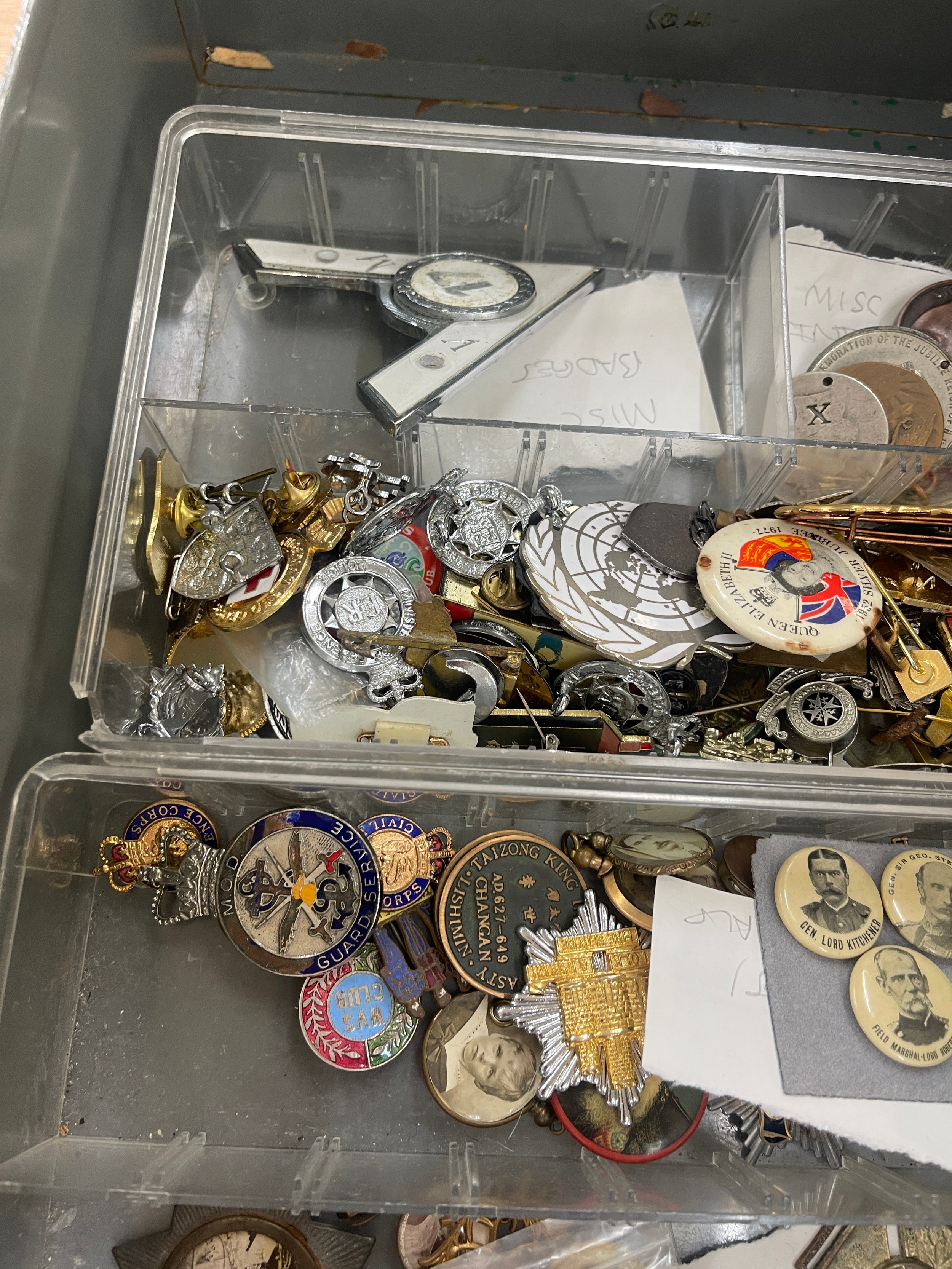 Large selection of replica medals - Image 4 of 5