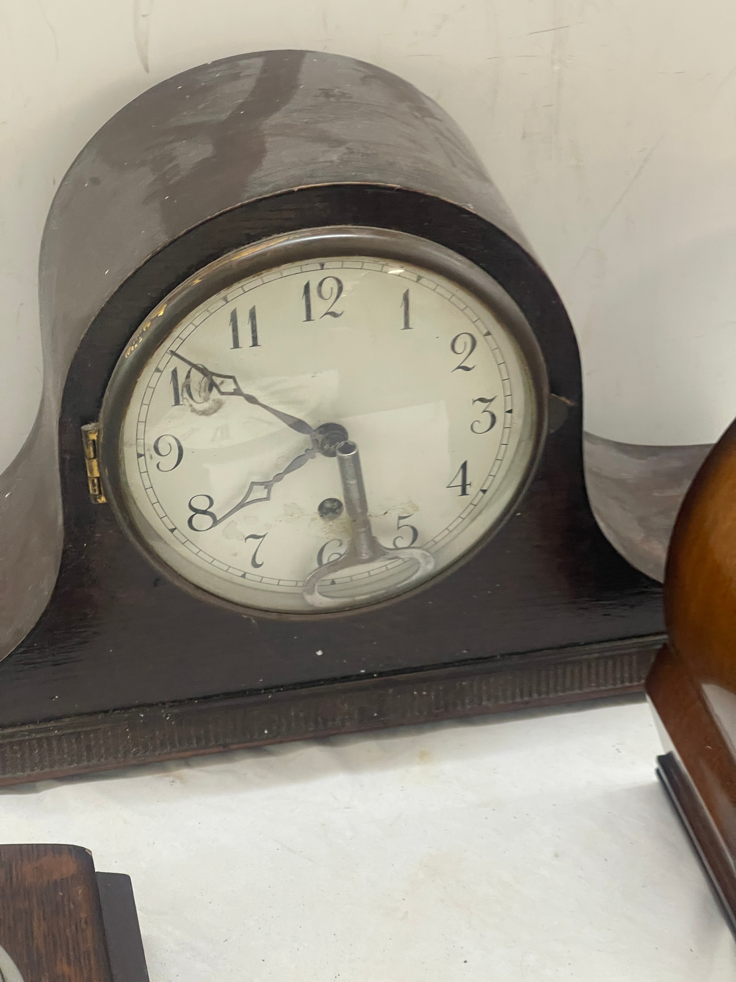 Large selection of assorted clocks includes smiths etc - Image 4 of 5