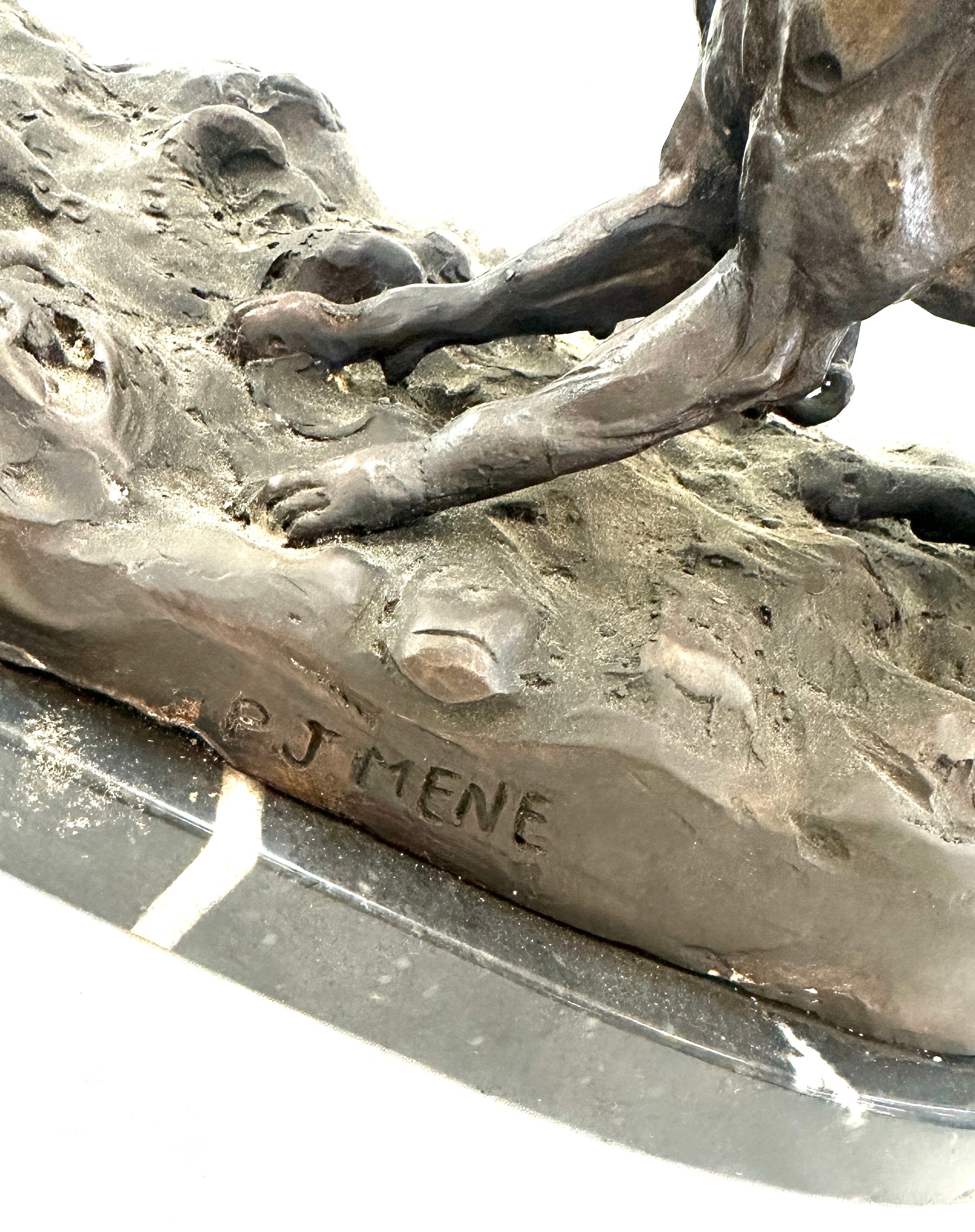 Vintage bronzed figure of dogs on a marble based signed J.Mene measures approx 15 inches wide and 13 - Bild 2 aus 4