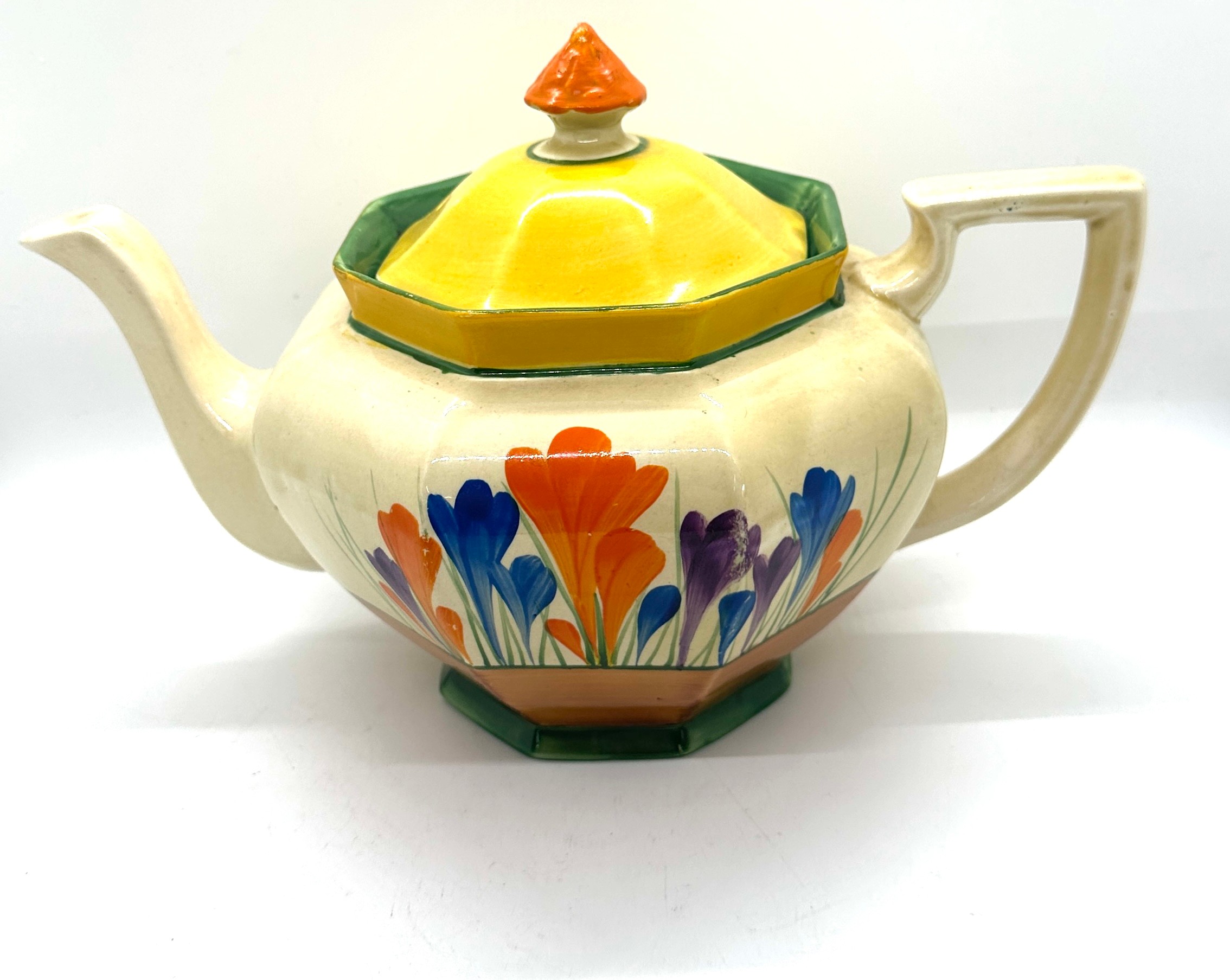 Art Deco Clarice Cliff crocus pattern tea pot