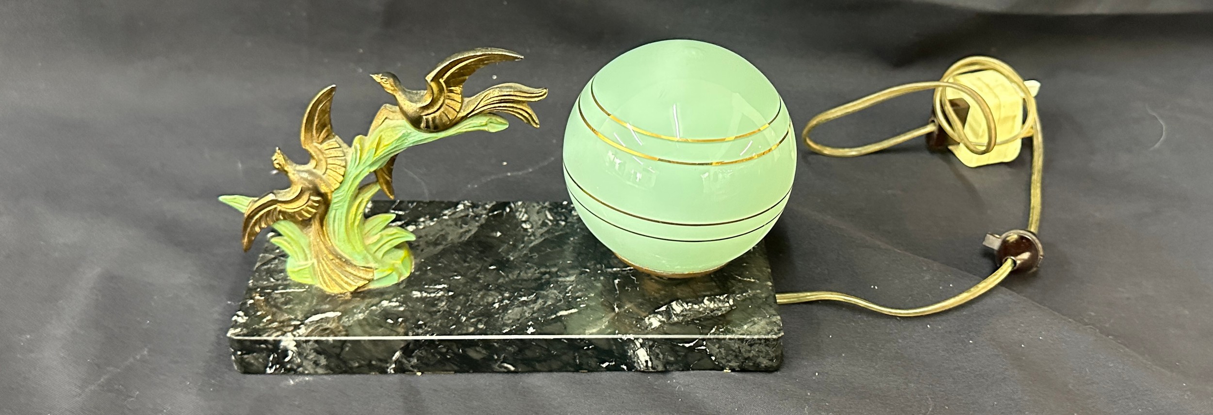 Art deco 1930's lamp measures approx L9" X W 4" and H 6" - Image 4 of 4