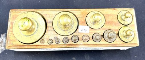 Selection of possibly Dyas&Sheppard Watery Lane Birmingham bell brass weights ( smallest weight