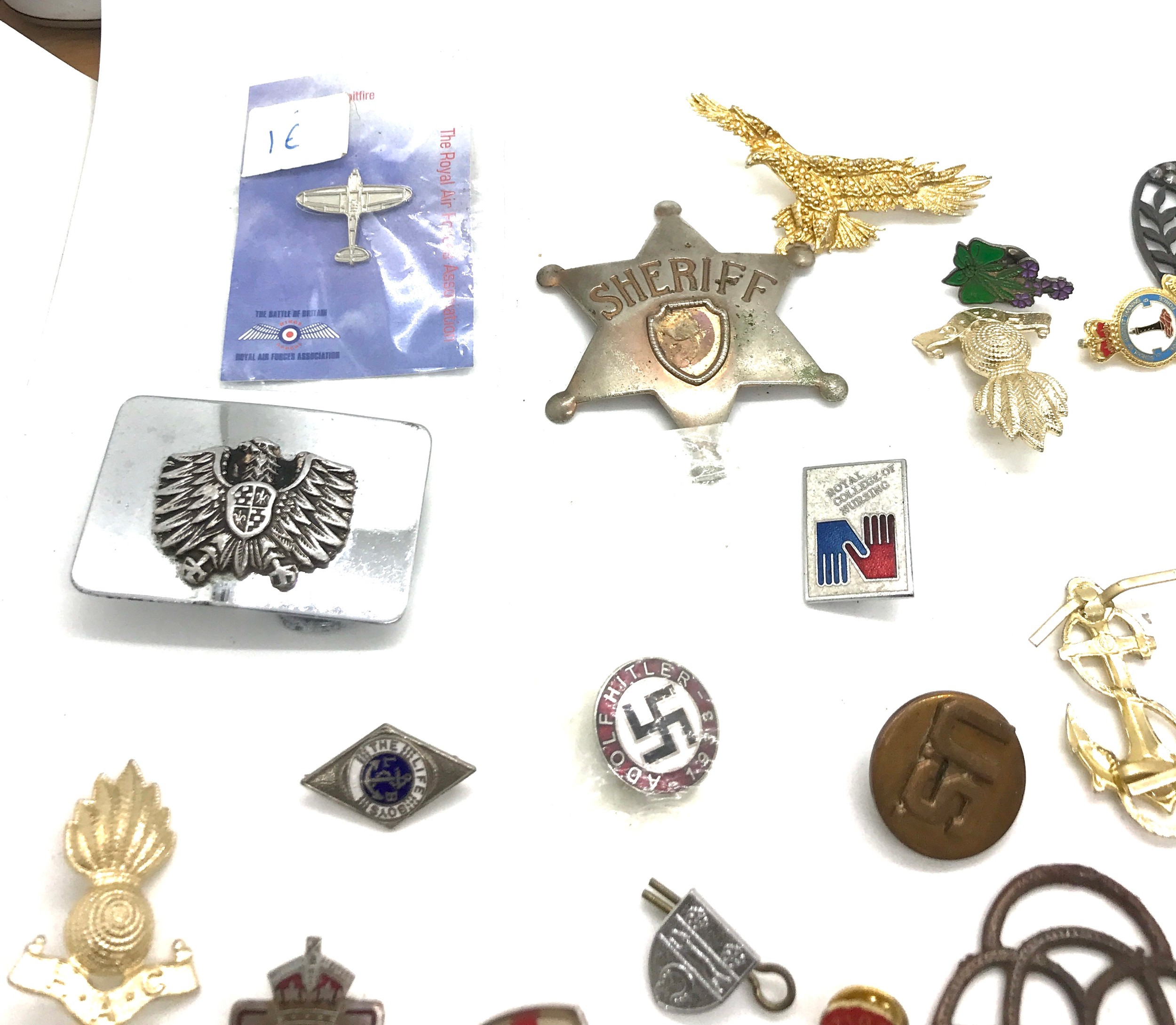 Selection of assorted badges, medals etc - Image 5 of 6