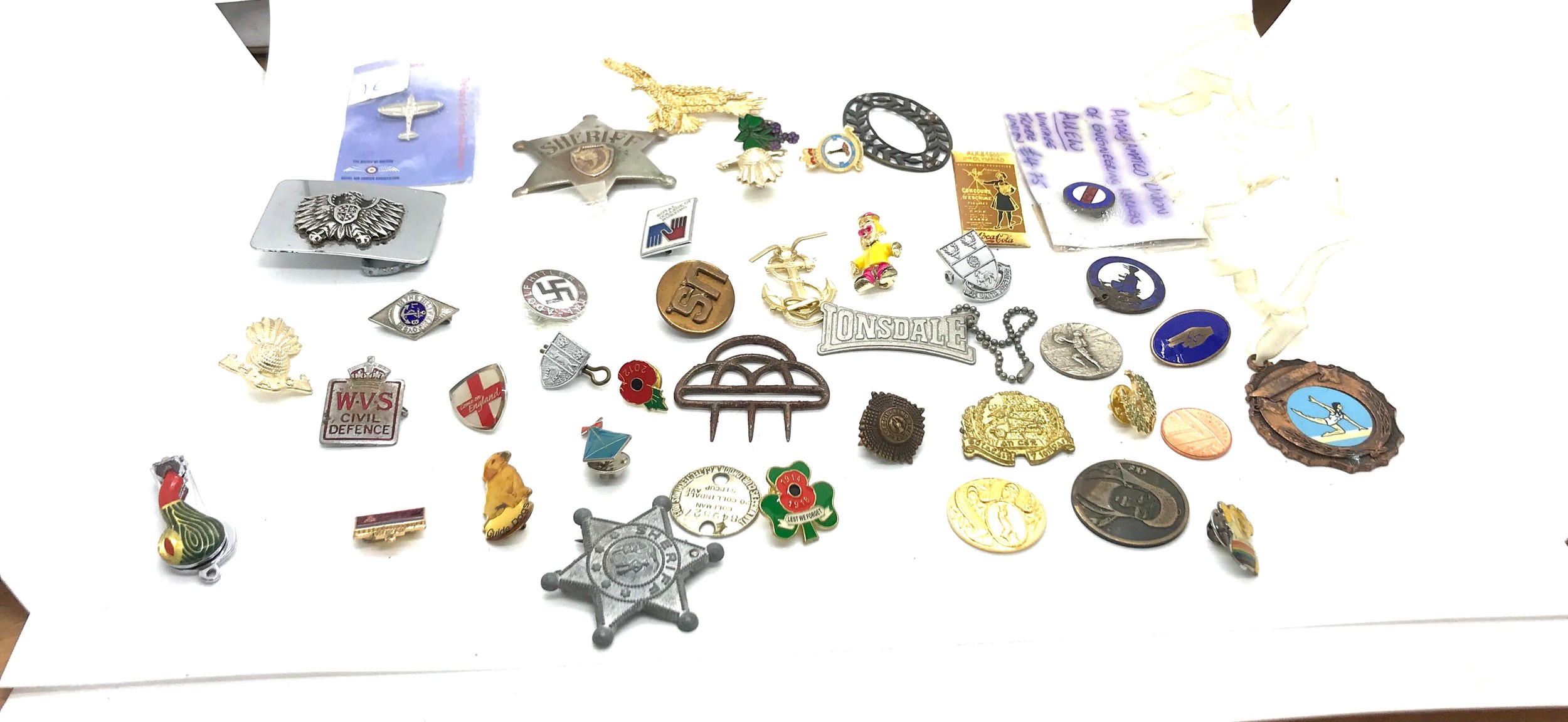 Selection of assorted badges, medals etc