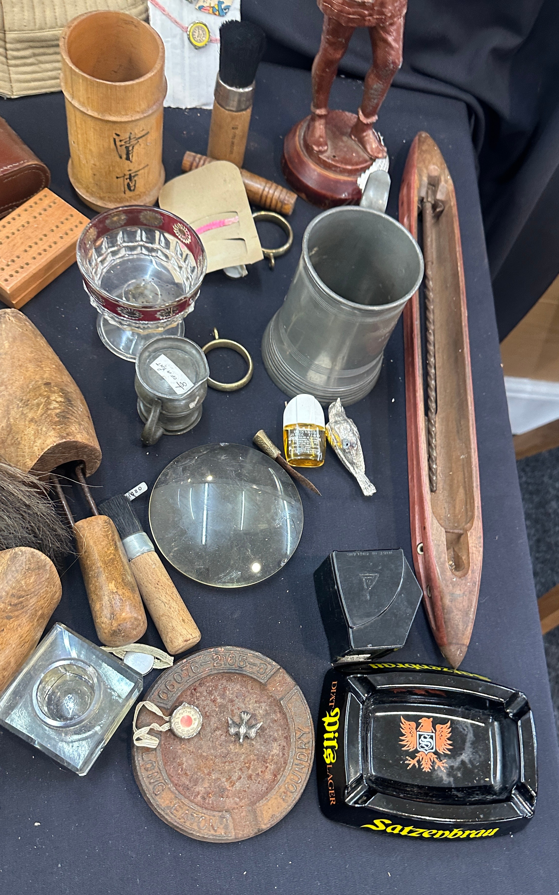 Large selection of miscellaneous to include Spelter, figure, vintage camera, wooden shoe horns, - Bild 6 aus 6