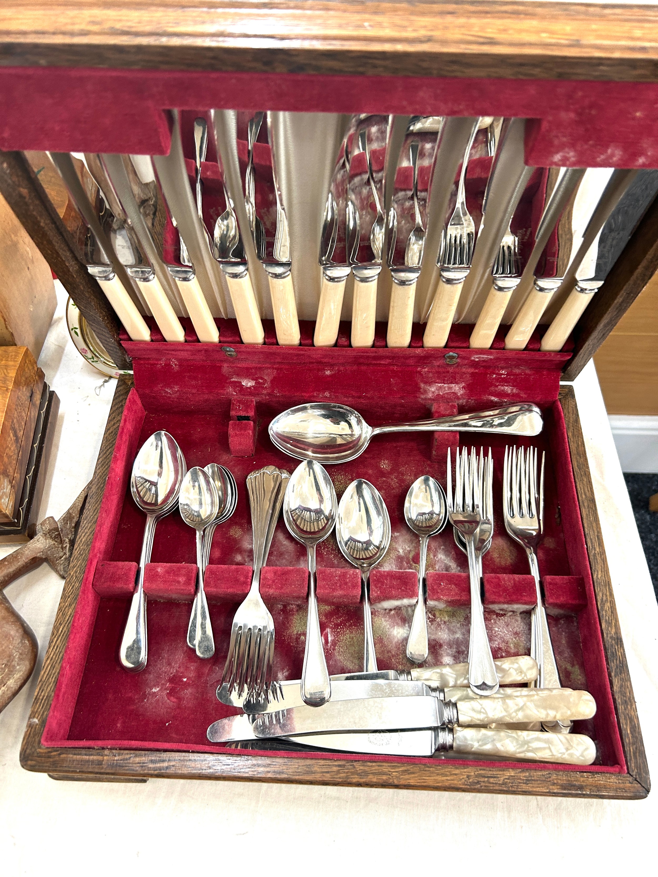 Selection of vintage miscellaneous to include teas made, canteen of cutlery etc - Image 2 of 5