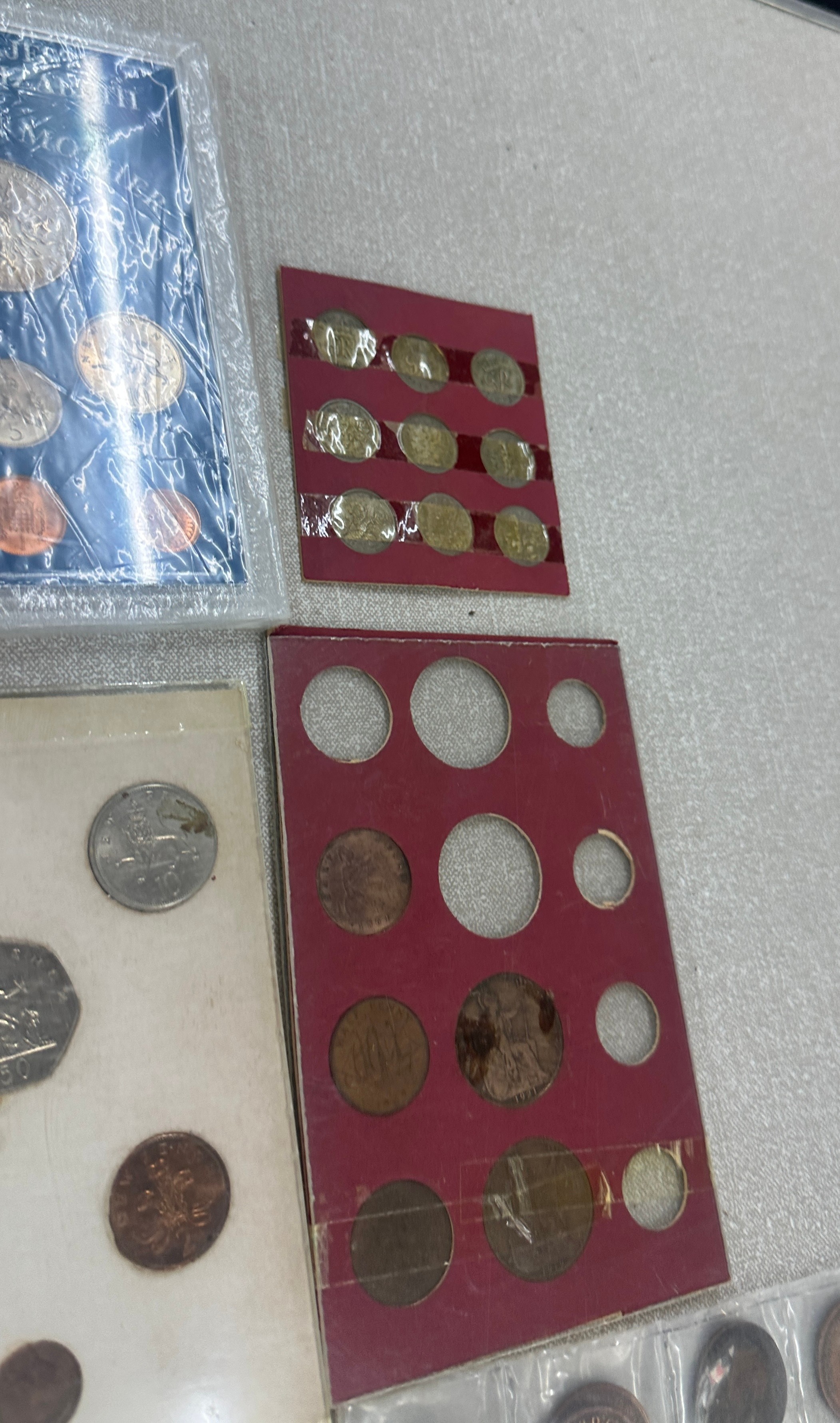 Selection of assorted coin sets includes The Coinage of Great Brittain 1980, 1979 etc - Image 7 of 10