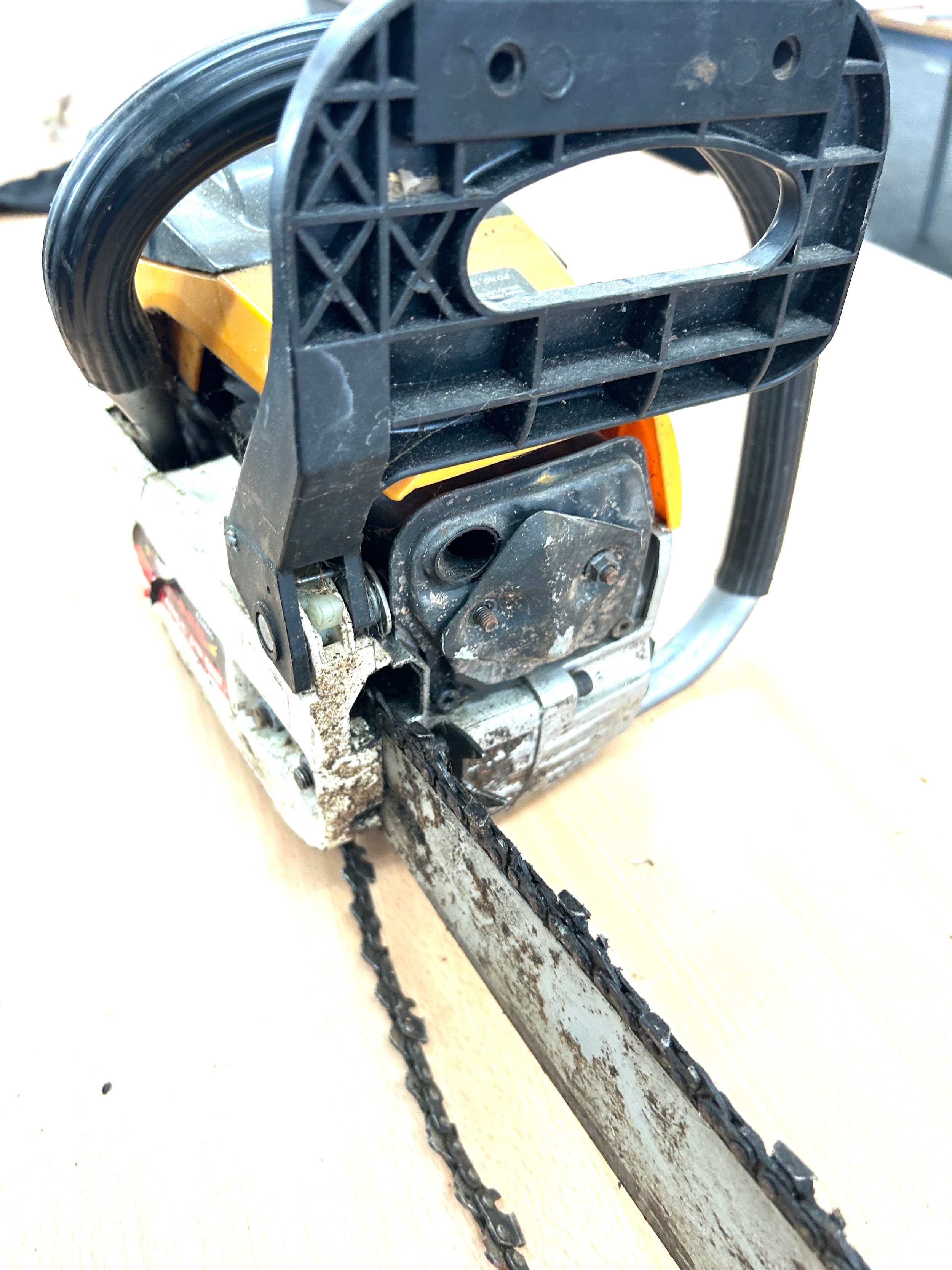 Nilsen CT4845 chain saw - untested - Image 4 of 4