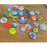 Selection of vintage badges to include Mr Blobby, Beano Menace, Disney etc