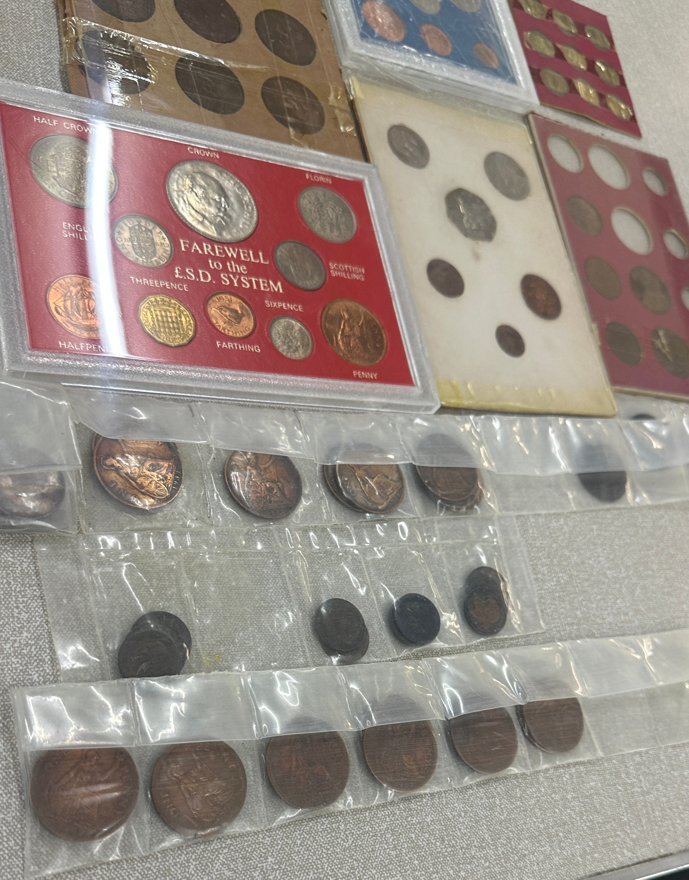 Selection of assorted coin sets includes The Coinage of Great Brittain 1980, 1979 etc - Image 9 of 10