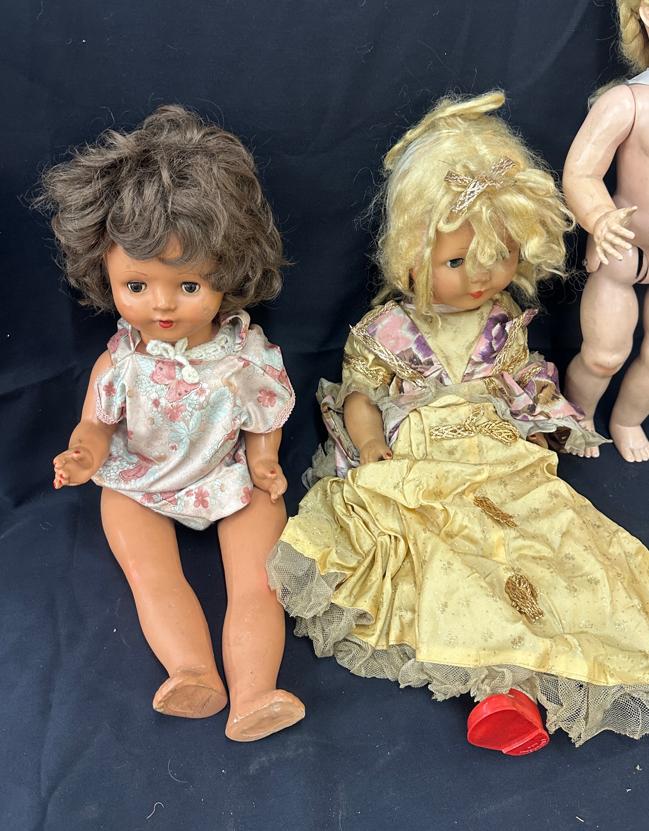 Selection of vintage dolls - Image 2 of 4