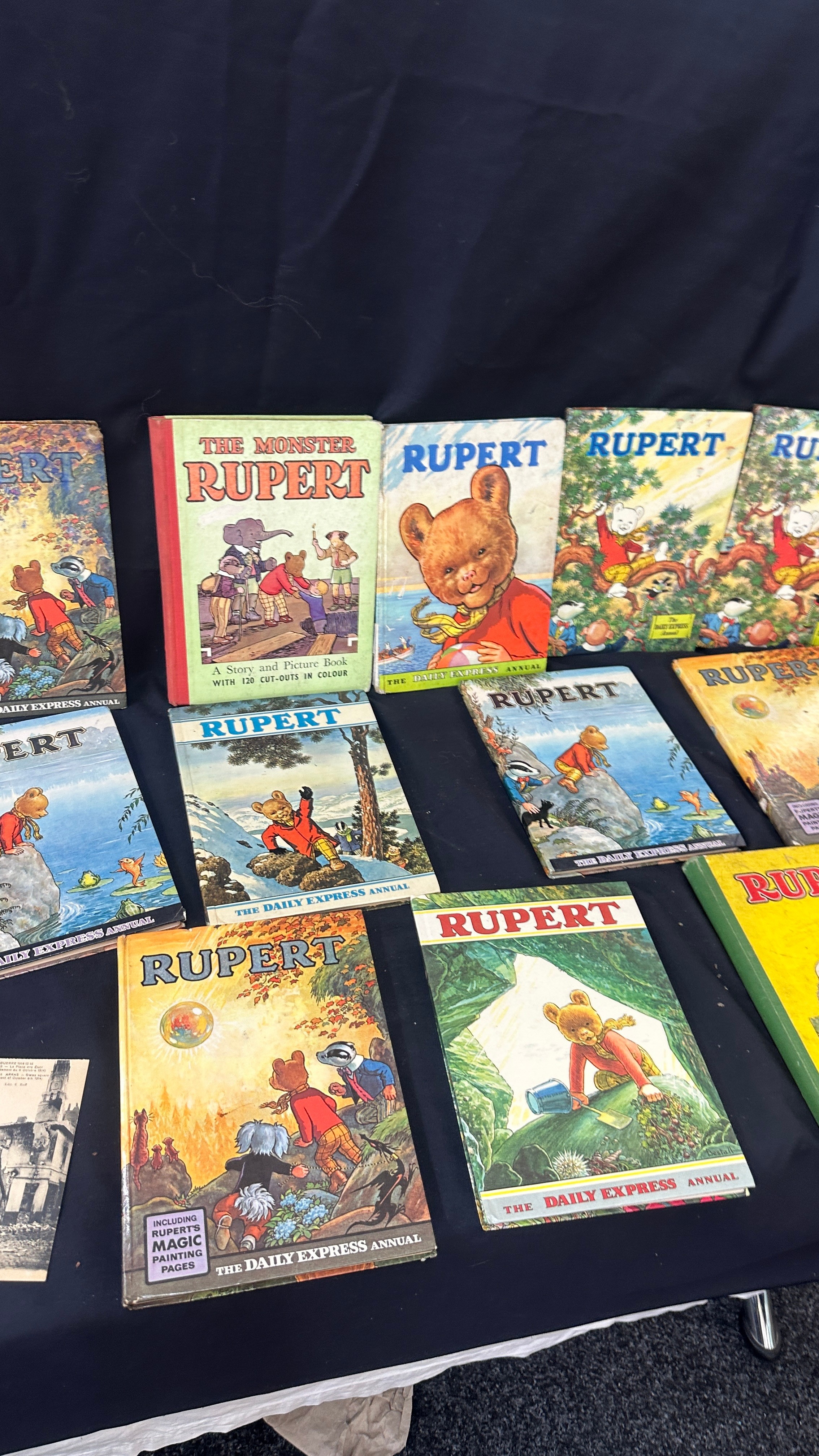 Selection of vintage Rupert hardback books approx 17 - Image 3 of 4