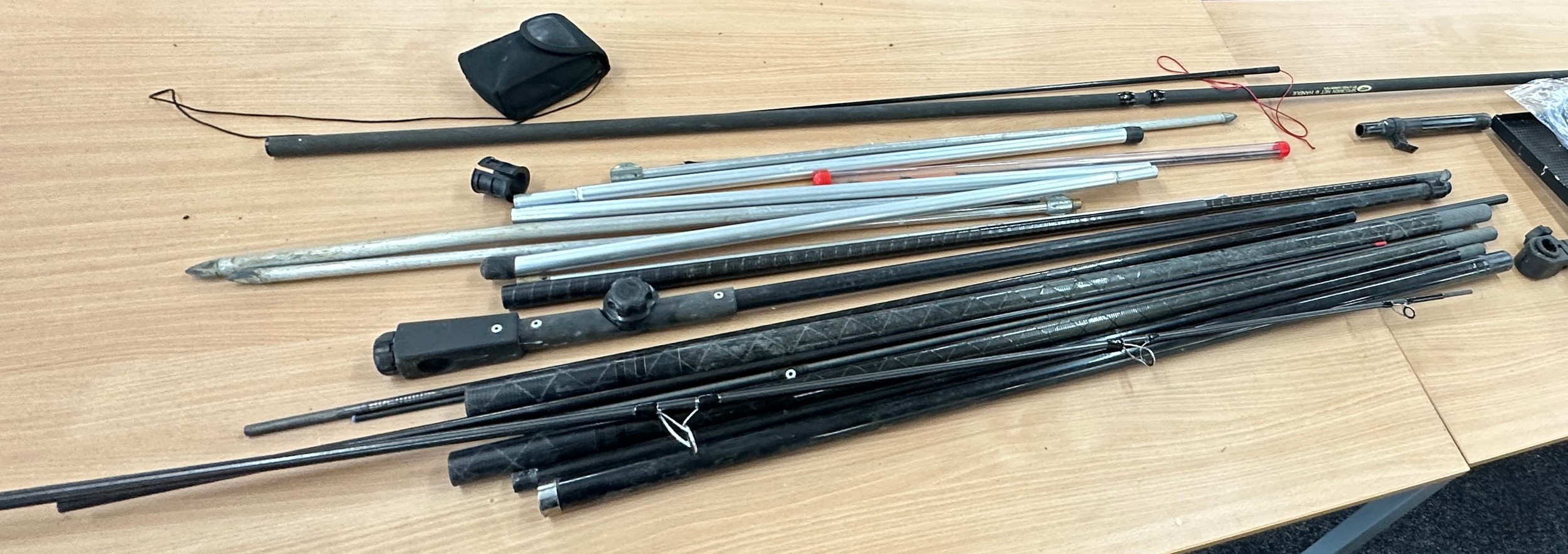 Selection of various complete and part fishing poles includes Edge monster etc - Bild 2 aus 5