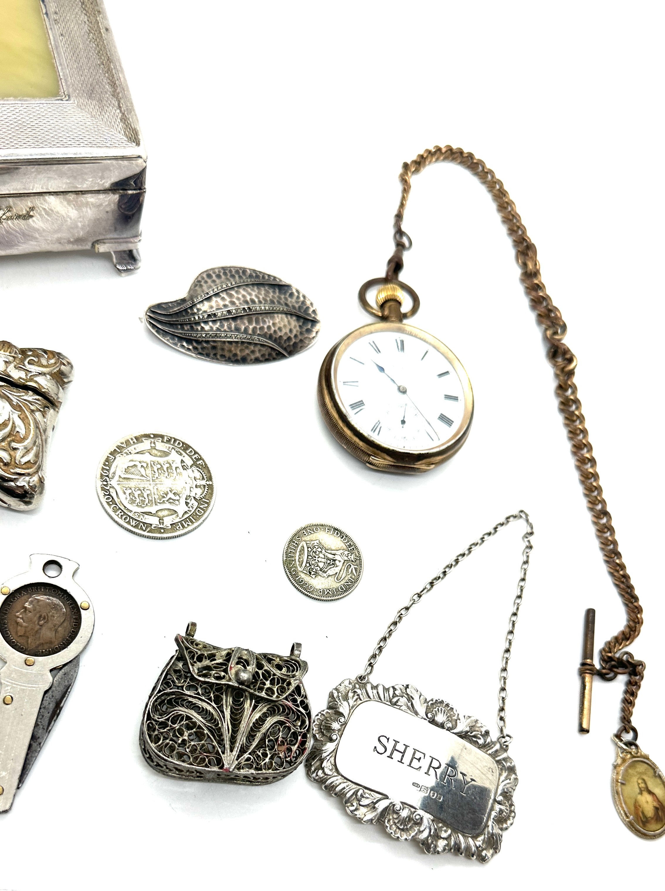 Selection of collectables includes Pocket watch, silver items etc - Image 5 of 5