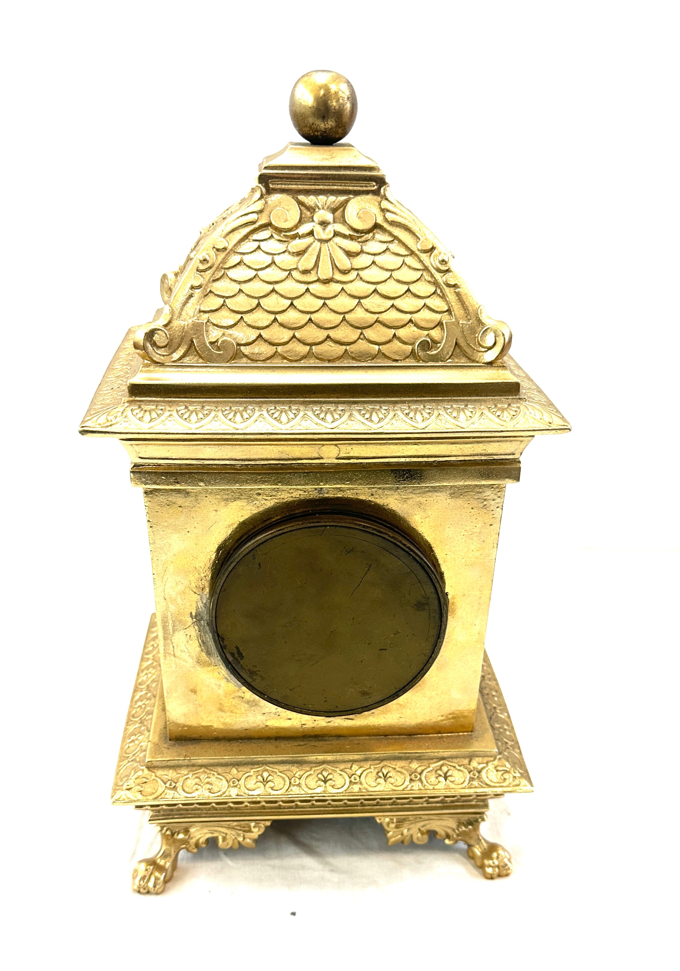 Vintage brass 2 key hole mantel clock with key and pendulum, approximate measurements Height 14 - Image 4 of 5