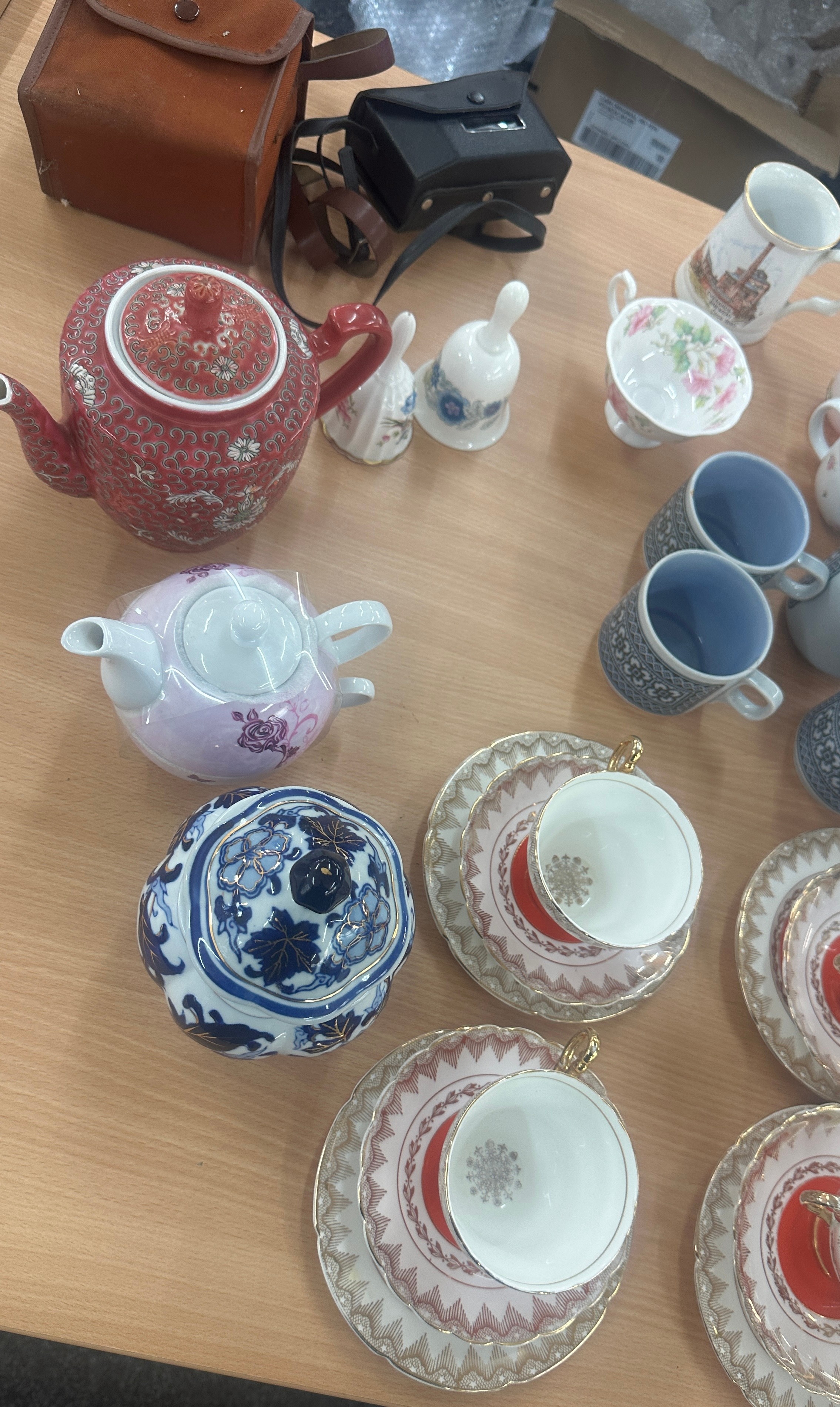 Selection of miscellaneous includes part tea sets, oriental tea pot etc - Image 2 of 4