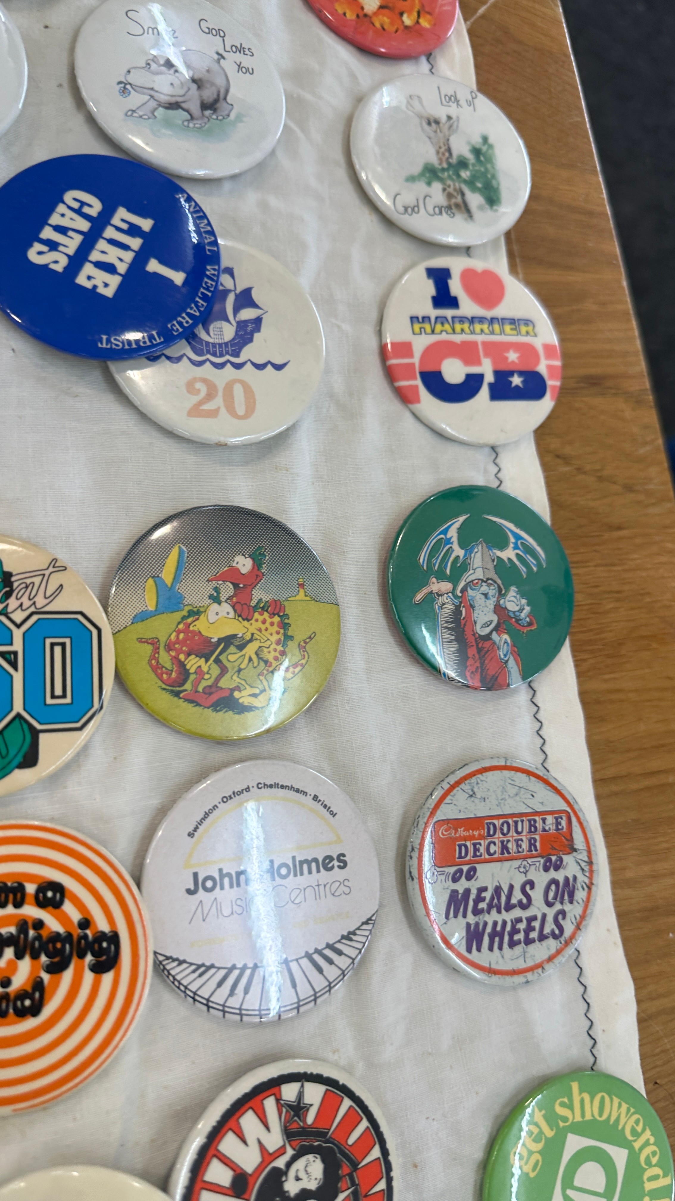 Large selection of assorted pin badges - Image 8 of 9