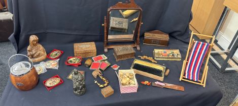 Selection of vintage collectables to include mirrors, tea jar, miniature frames etc