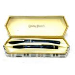 Boxed Conway Stuart ladies pen set with 14ct gold nib