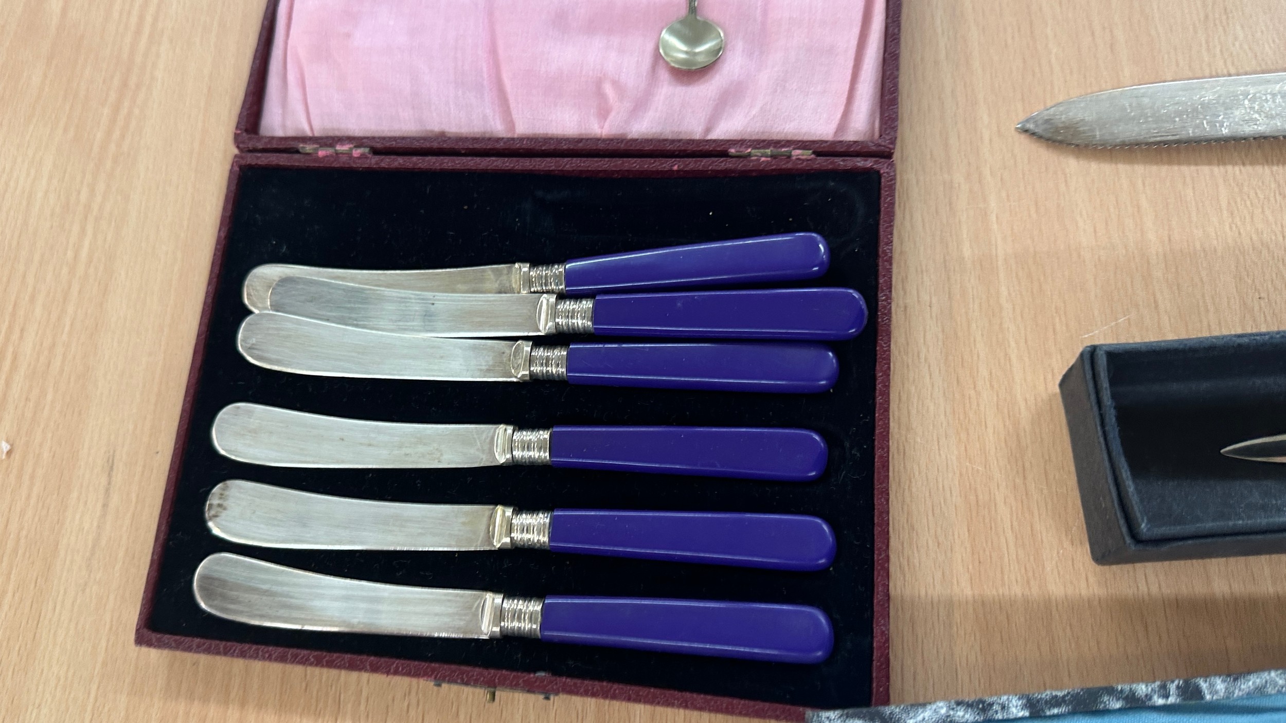Selection of cased cutlery - Image 3 of 5