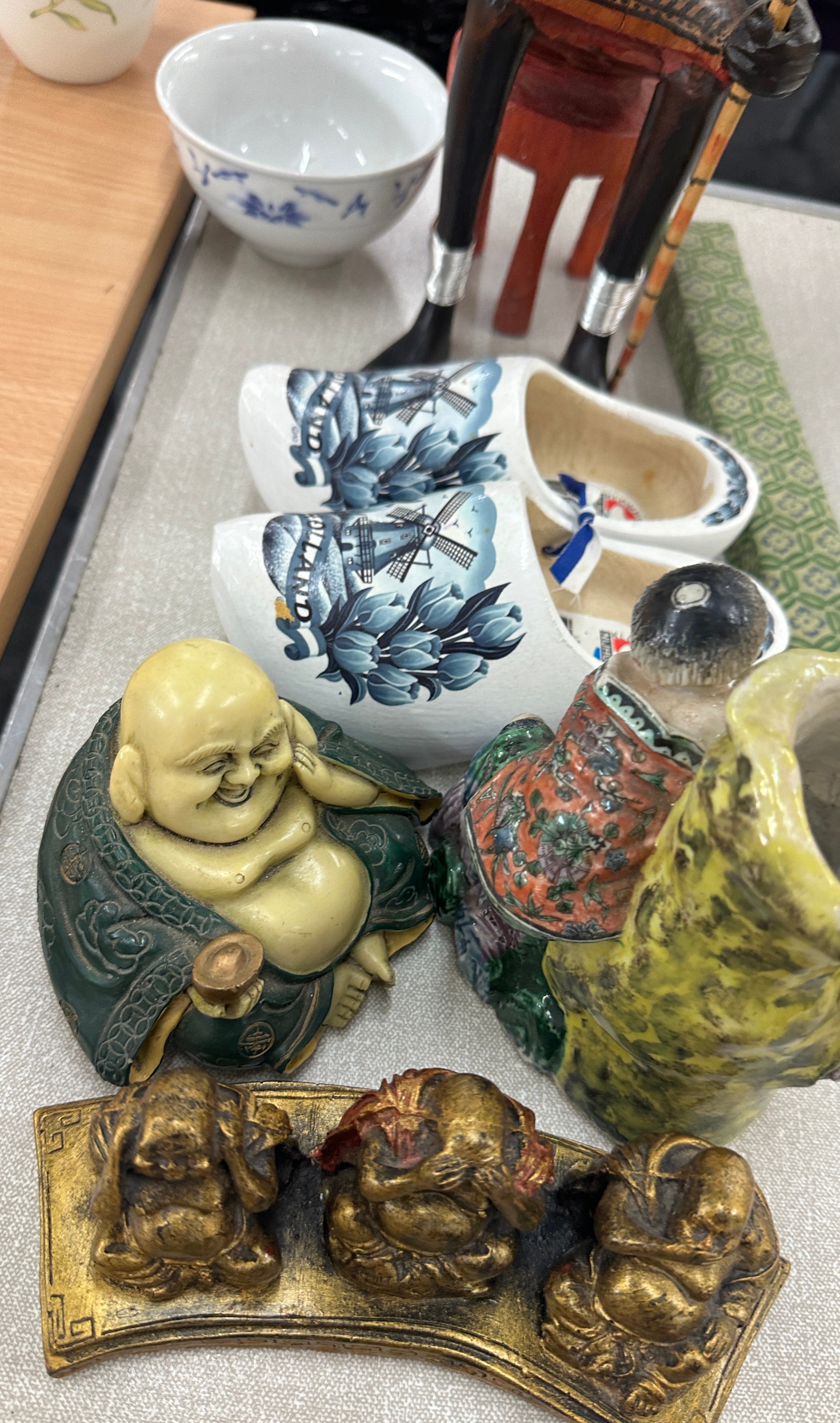 Selection of oriental items includes Buddha figures etc