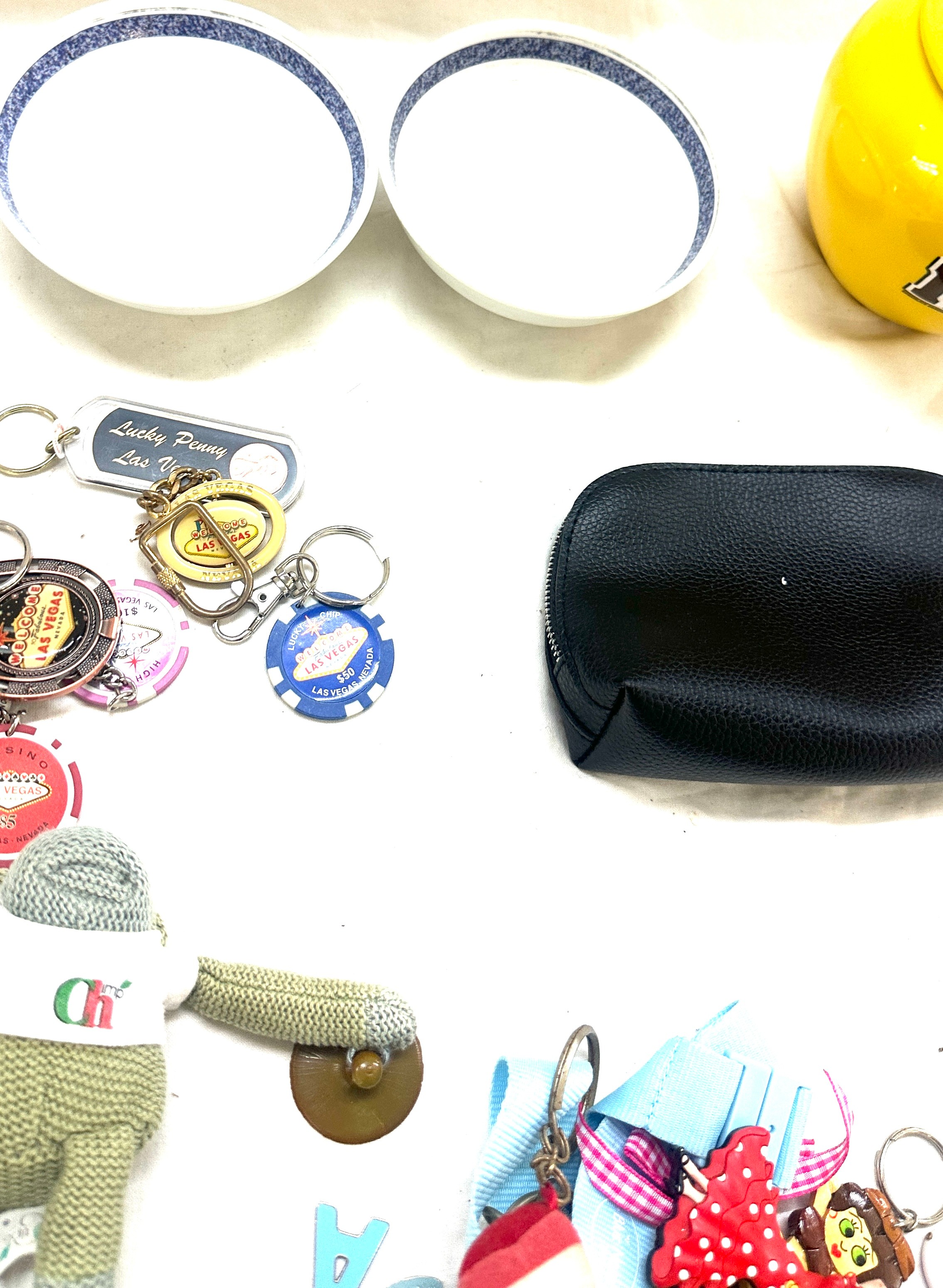 Selection of assorted key rings includes DR Zuesss, plush toy, make up bag, british air ways etc - Image 4 of 5